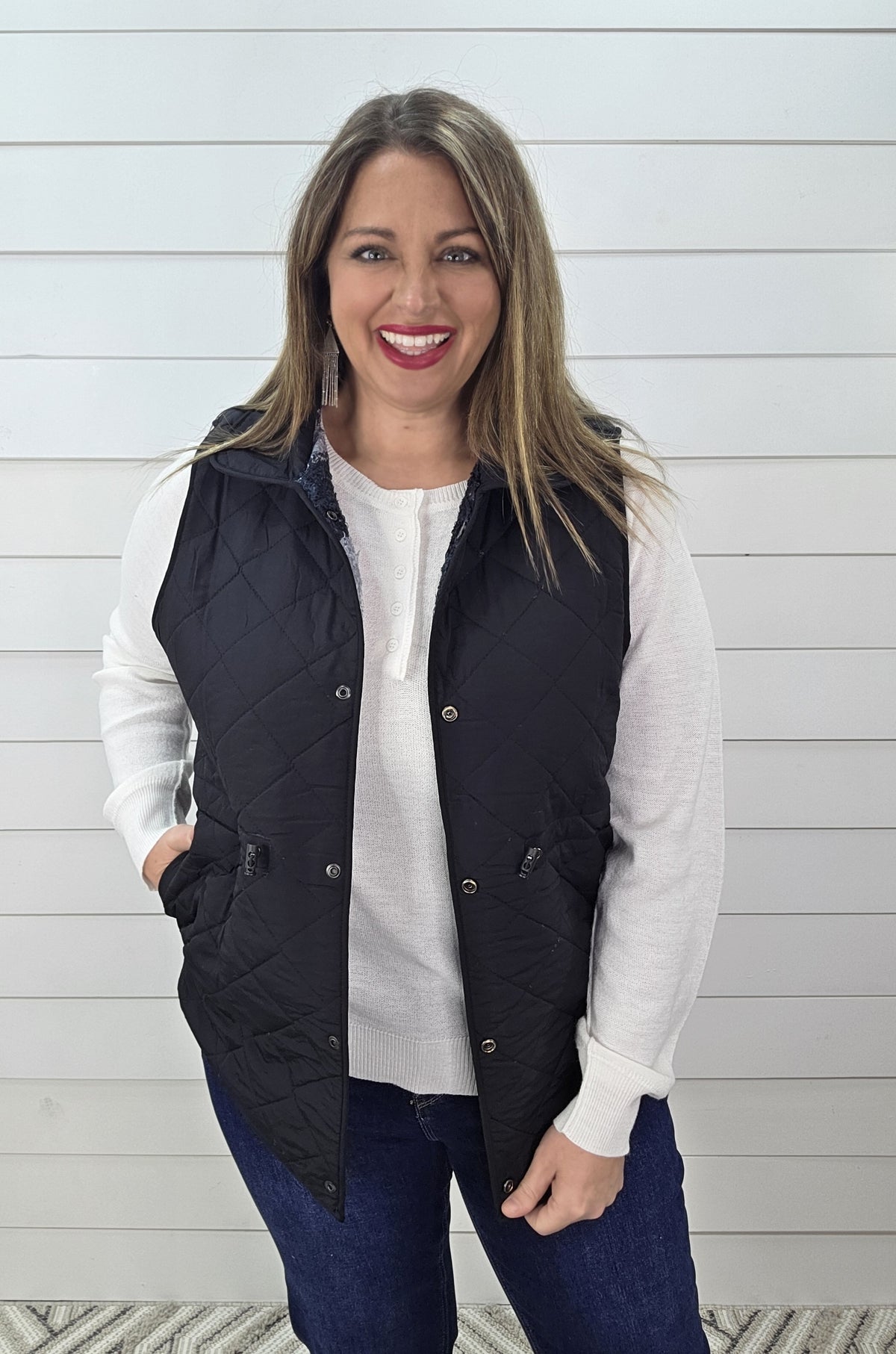 KAREN HART REVERSIBLE PLAD SHERPA/BLACK QUILTED VEST