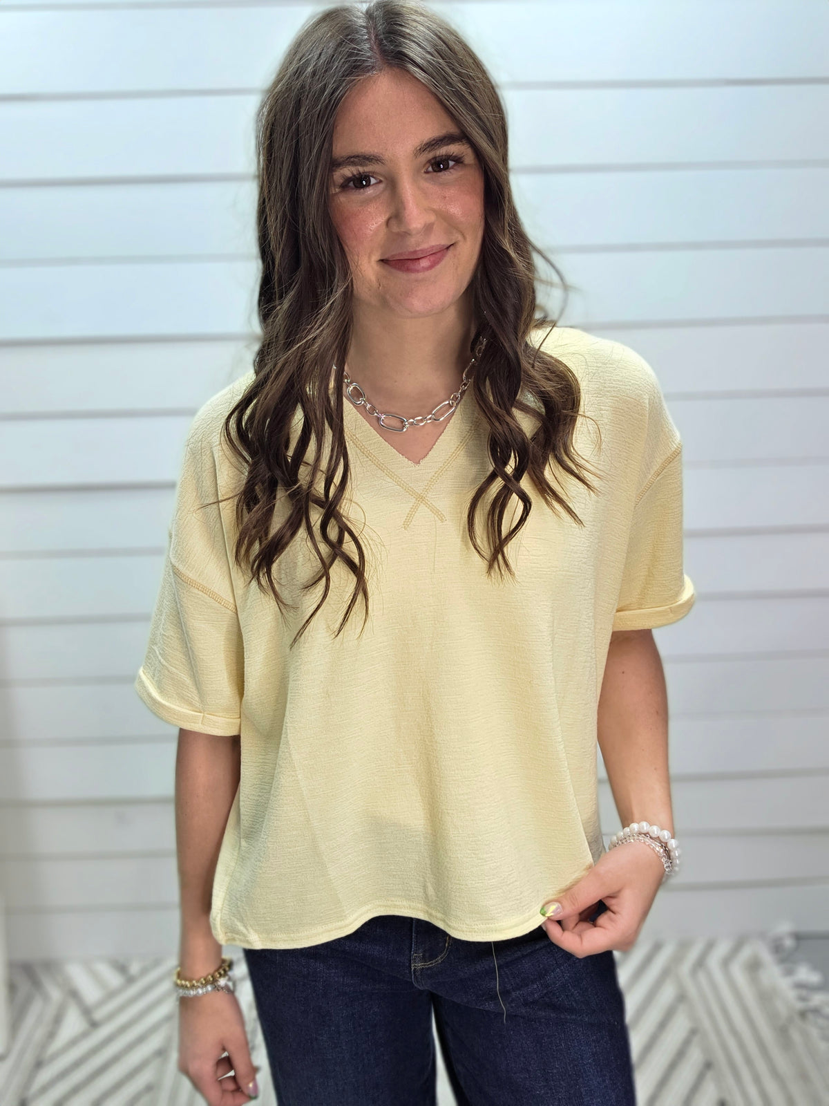BUTTER YELLOW FLOWY KNIT SHORT SLEEVE TOP