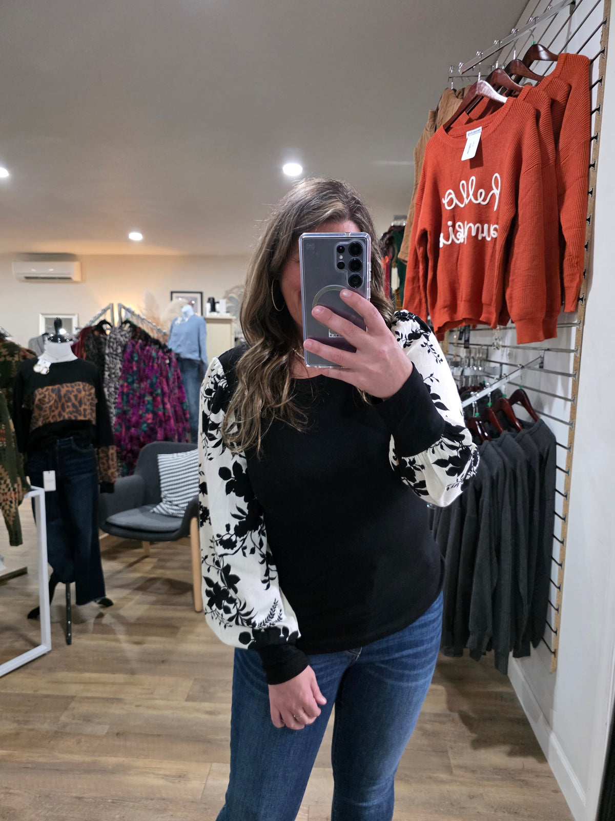 BLACK FLORAL JACQUARD CONTRAST SLEEVE KNIT TOP