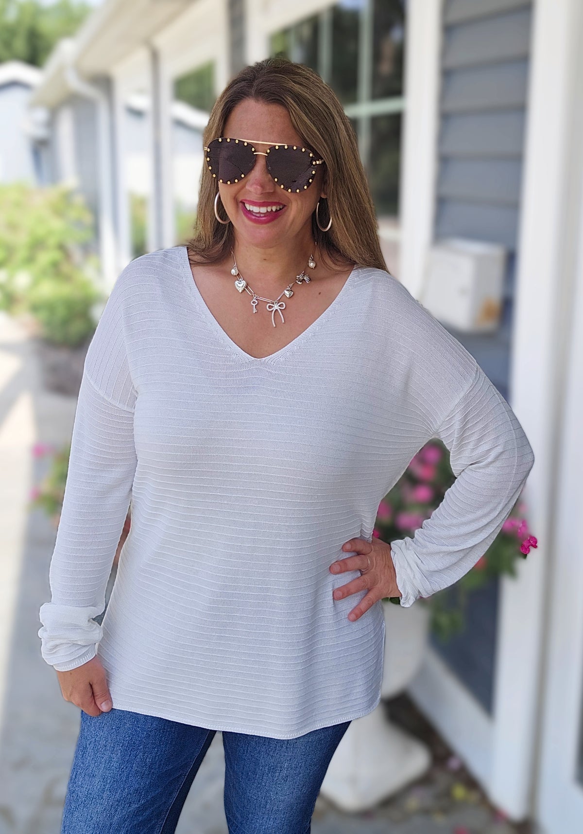 IVORY TEXTURED STRIPE V NECK PULLOVER SWEATER