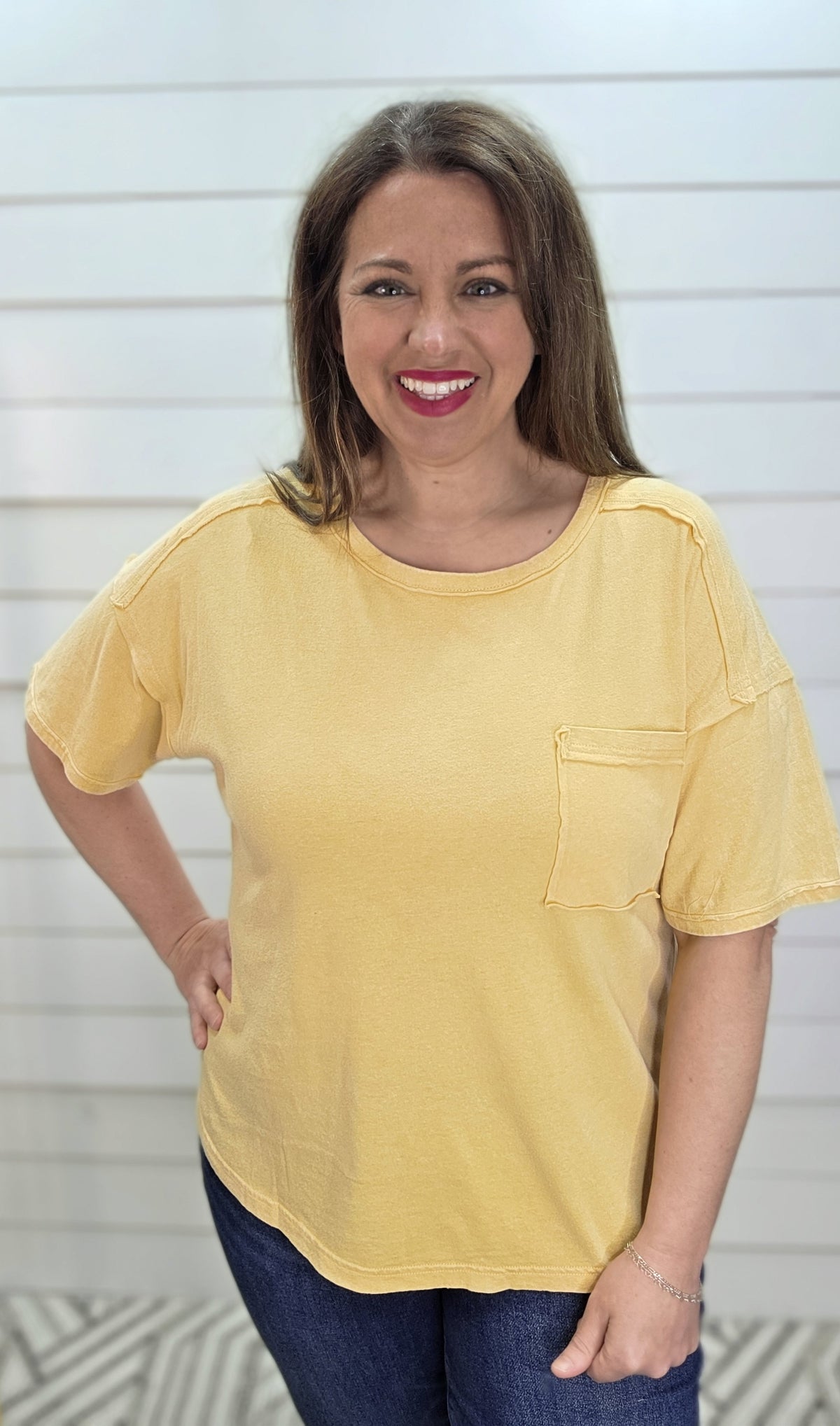 YELLOW MINERAL WASH POCKET TEE