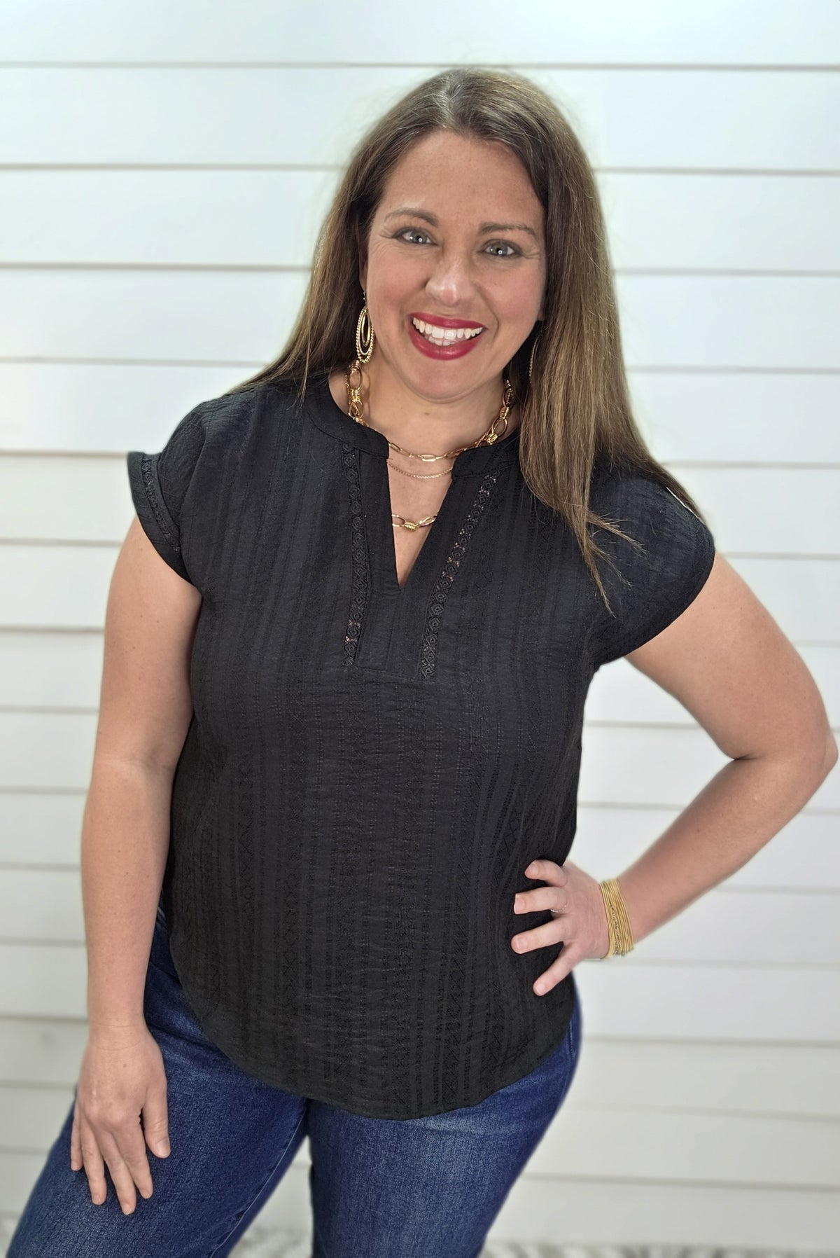 BLACK TEXTURED WOVEN LACE LINE TOP