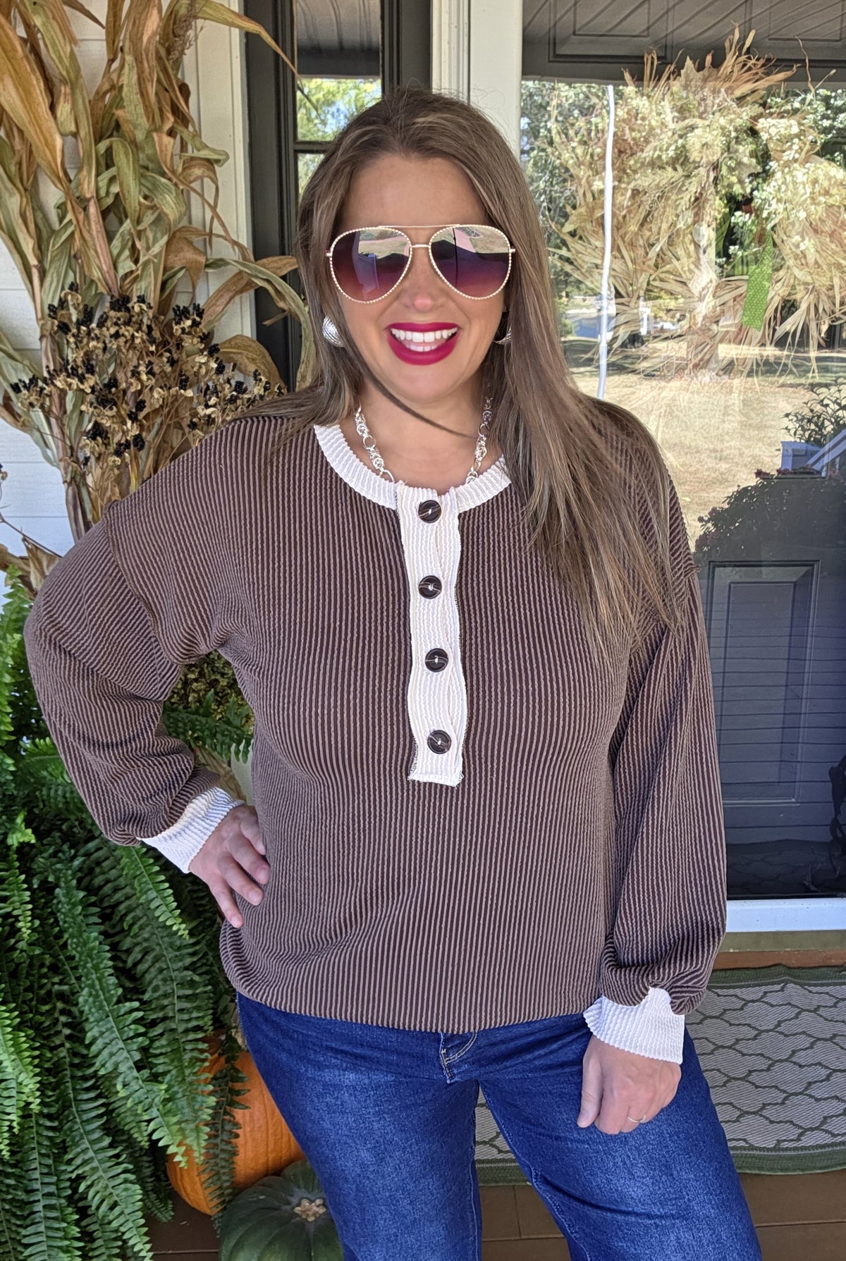 CHOCOLATE RAISED RIBBED HENLEY KNIT TOP