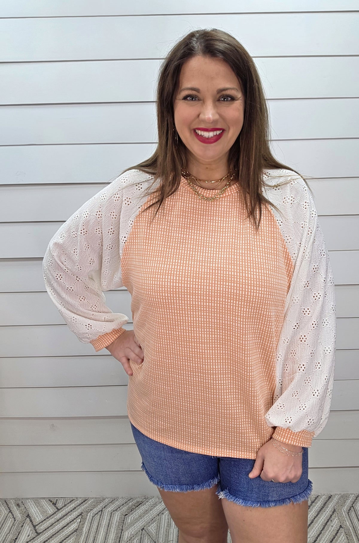 CORAL PRINTED KNIT TOP W/ CROCHET LACE SLEEVES
