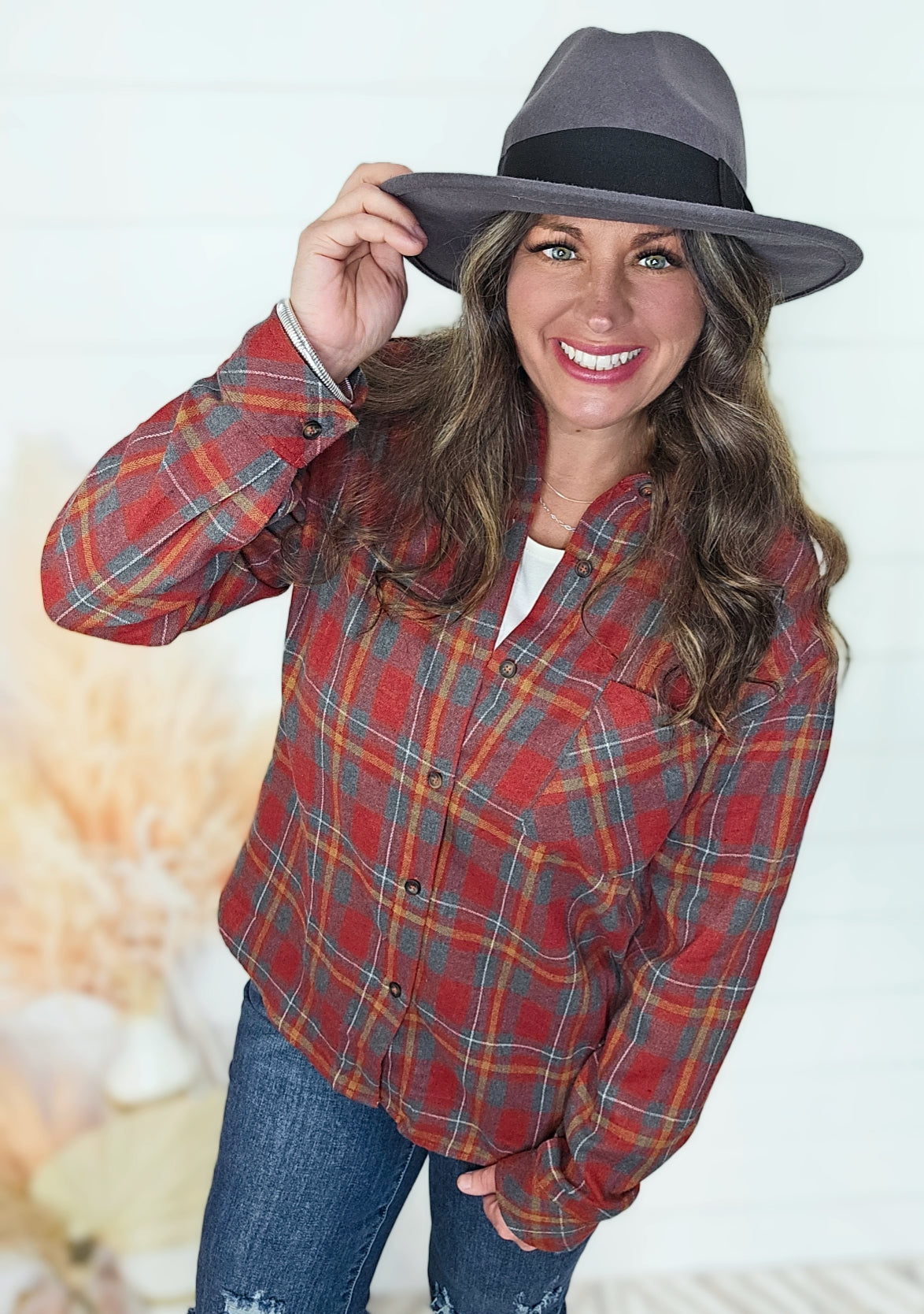 SCARLET PLAID BUTTON DOWN FRONT POCKET TOP