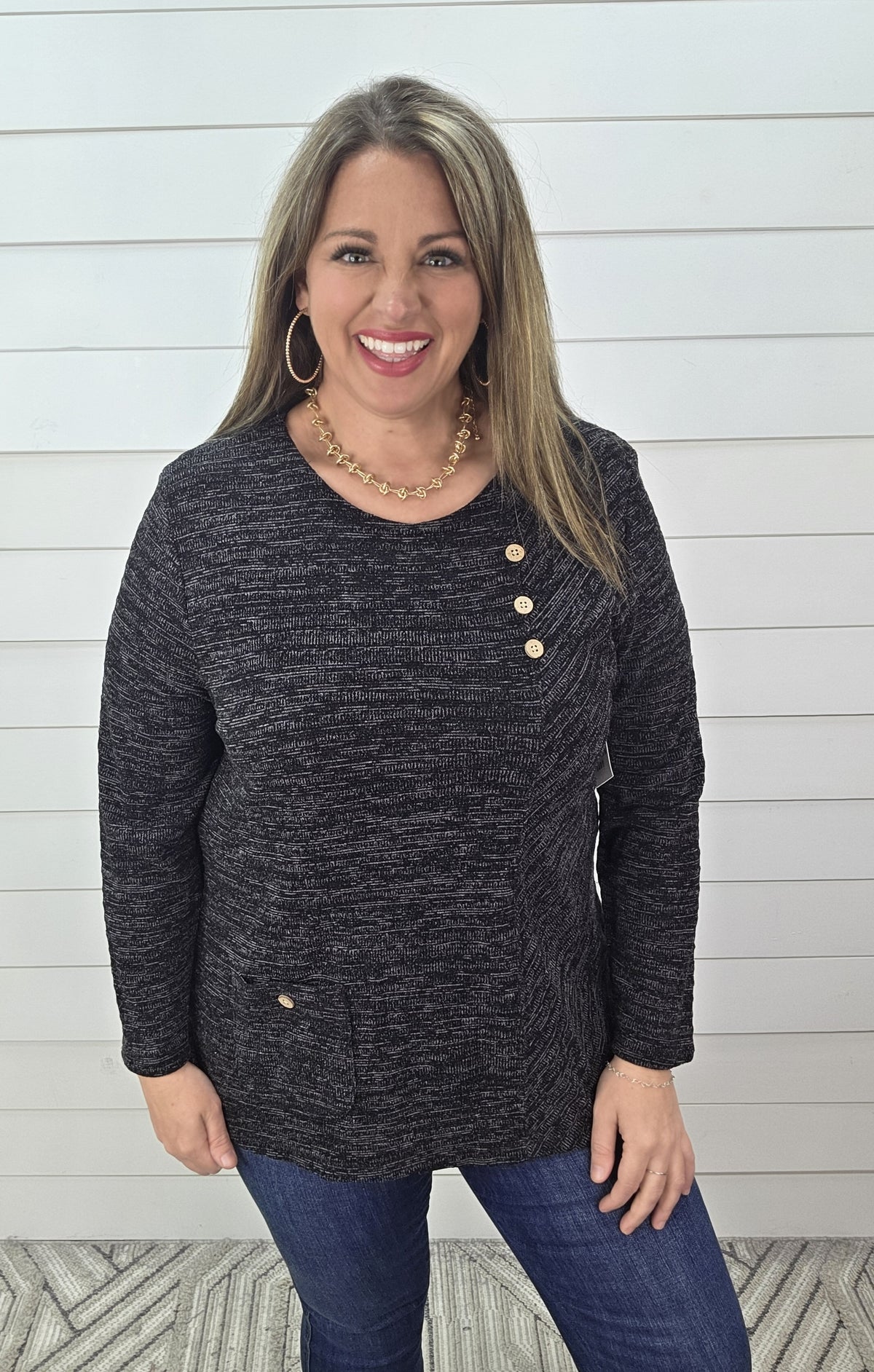 BLACK HEATHERED BUTTON TRIM KNIT TOP