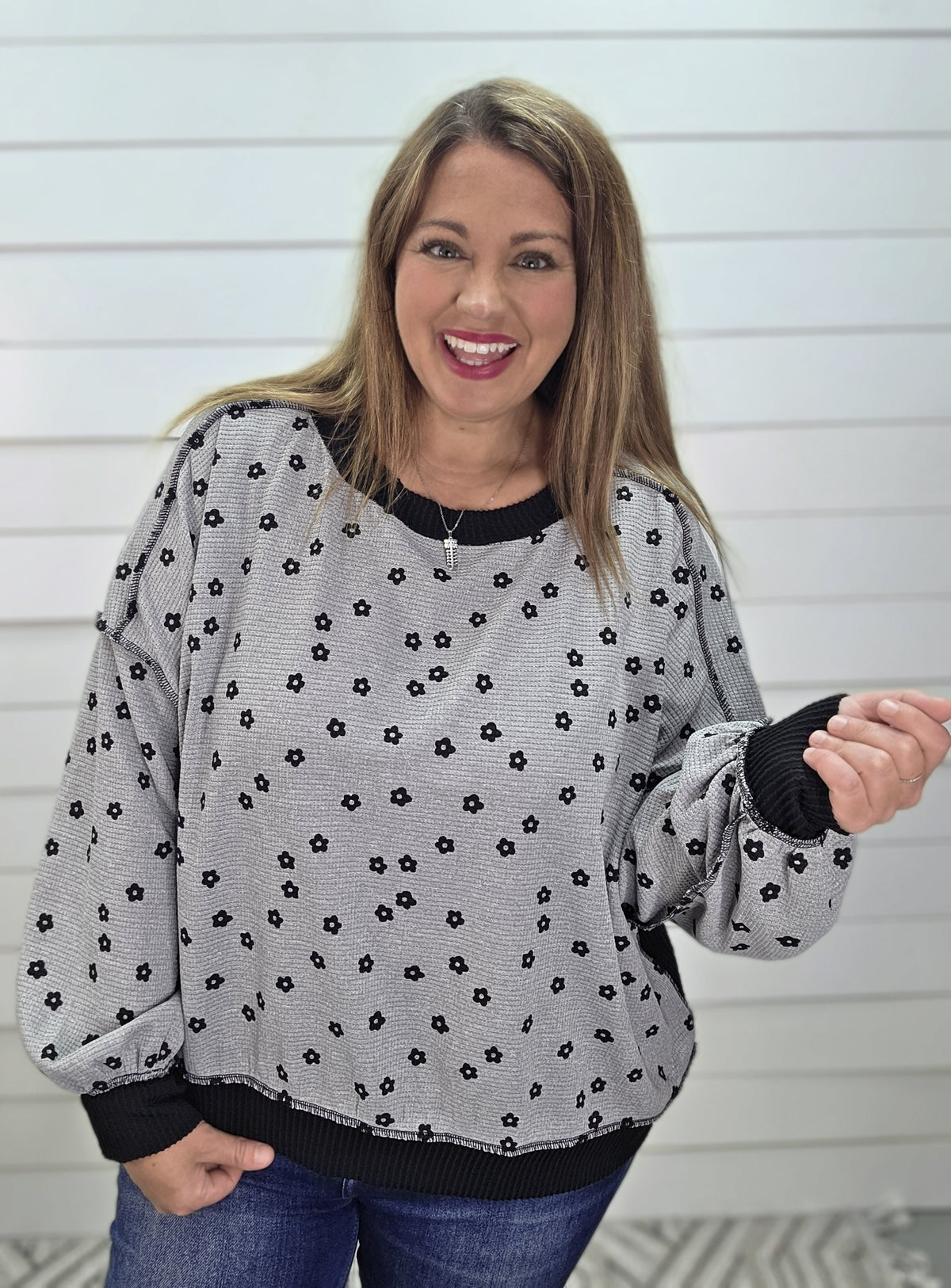 GREY/BLACK FLORAL OVERSIZED KNIT TOP