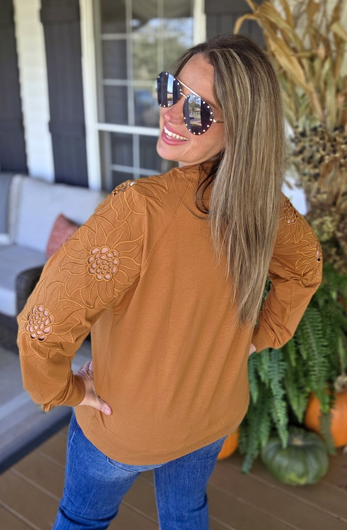 CAMEL FRENCH TERRY LACE CUT OUT FLORAL SLEEVE PULLOVER
