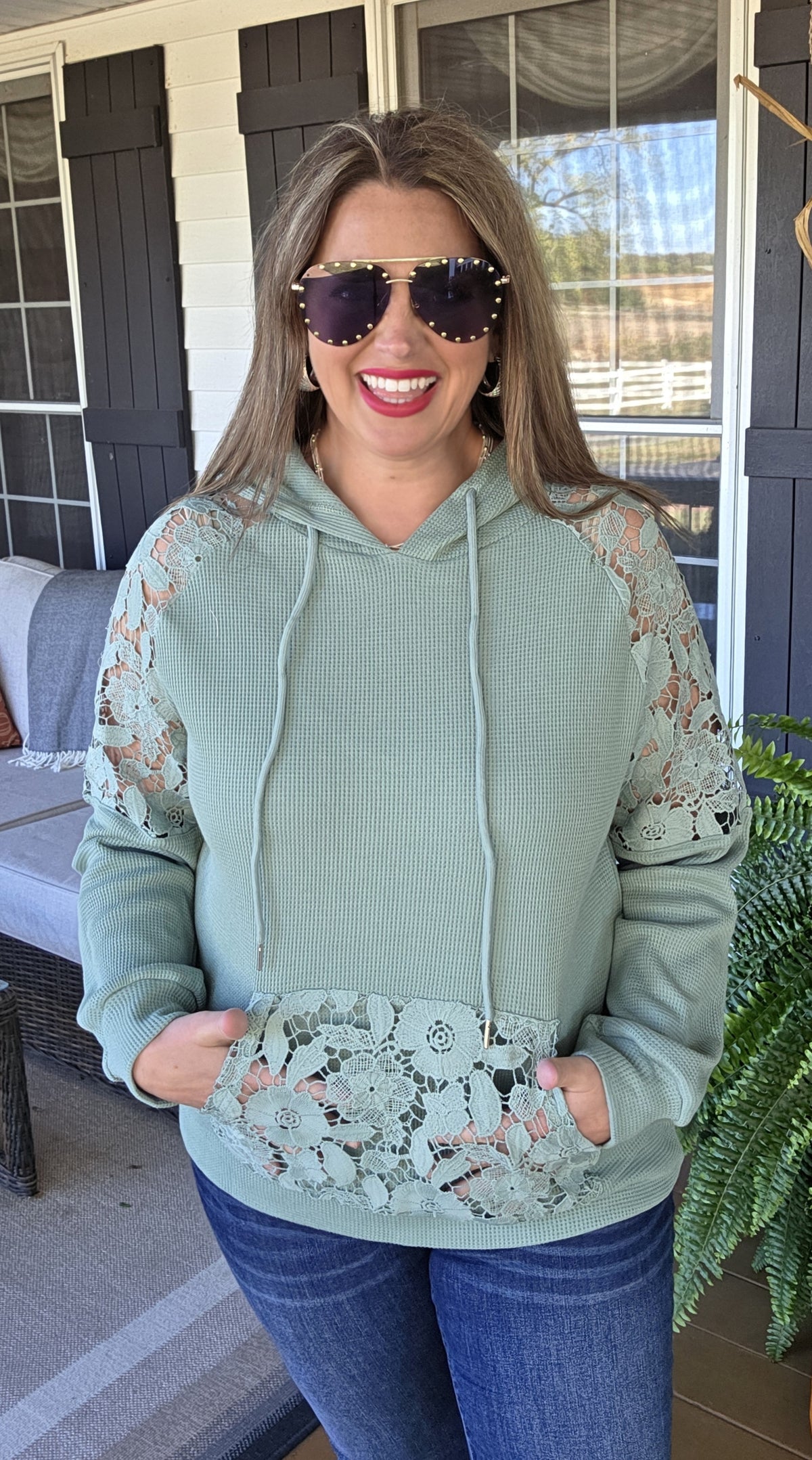 GREEN WAFFLE TEXTURED HOODIE W/ LACE TRIM