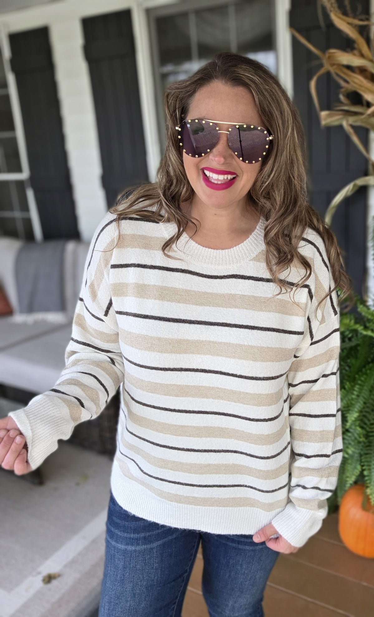 CREAM/TAUPE STRIPED KNIT PULLOVER SWEATER