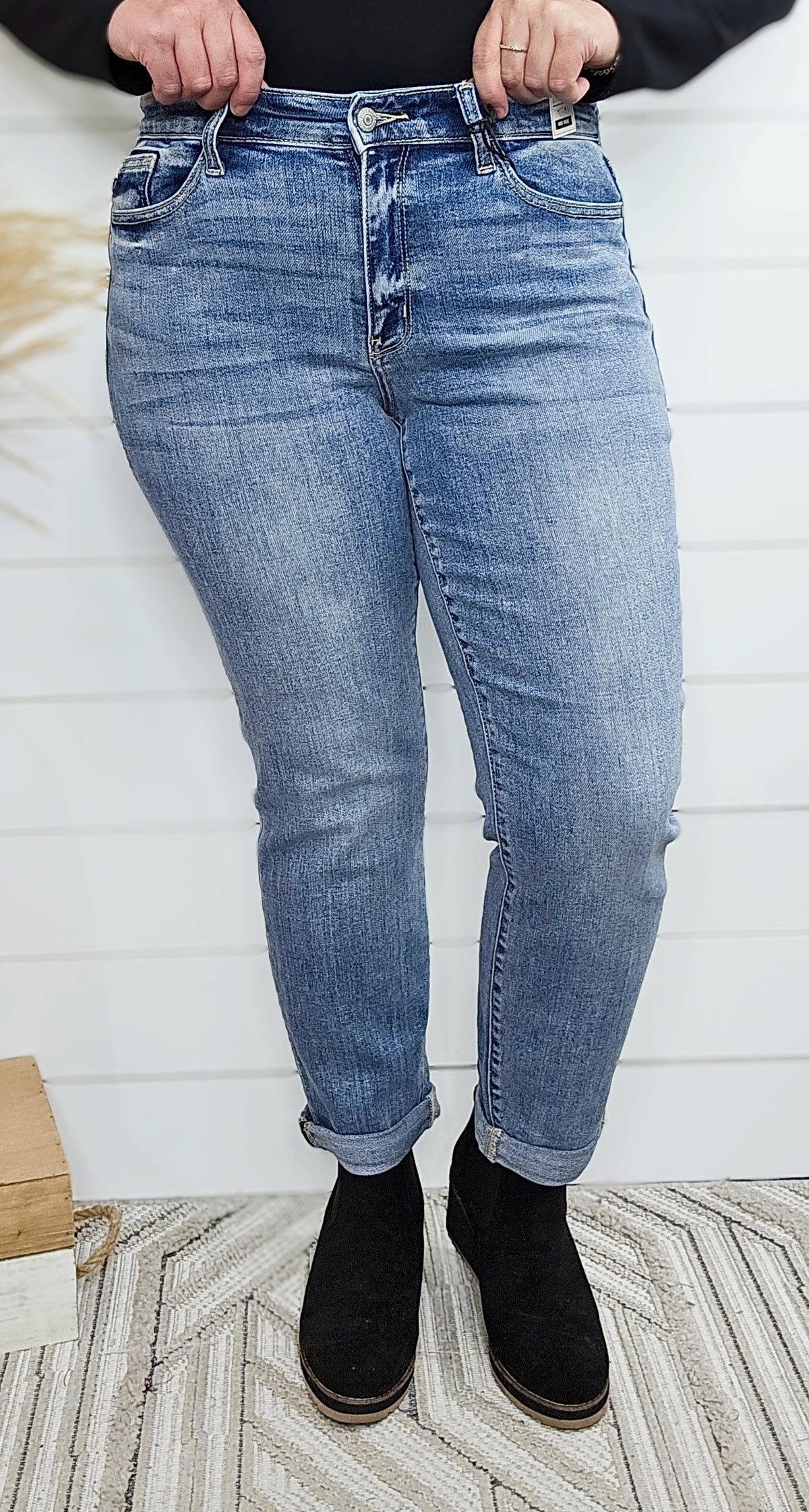 JUDY BLUE CORE LT WASH BOYFRIEND JEAN