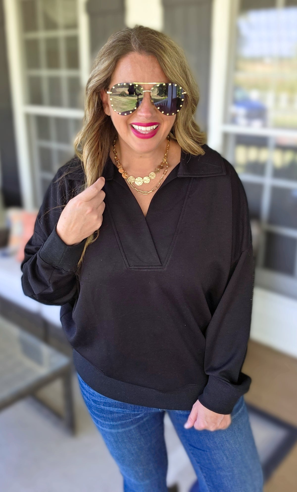 BLACK V NECK LAY DOWN COLLAR PULLOVER