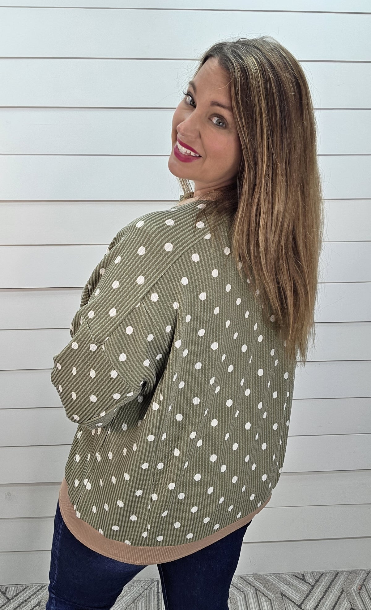 OLIVE RAISED RIBBED POLKADOT TOP W/ TAUPE TRIM