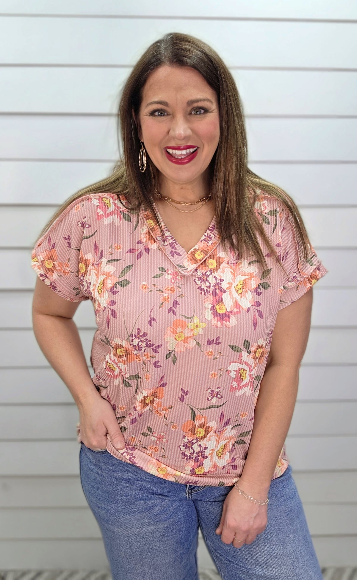 DUSTY PINK FLORAL RAISED RIBBED V NECK KNIT TOP