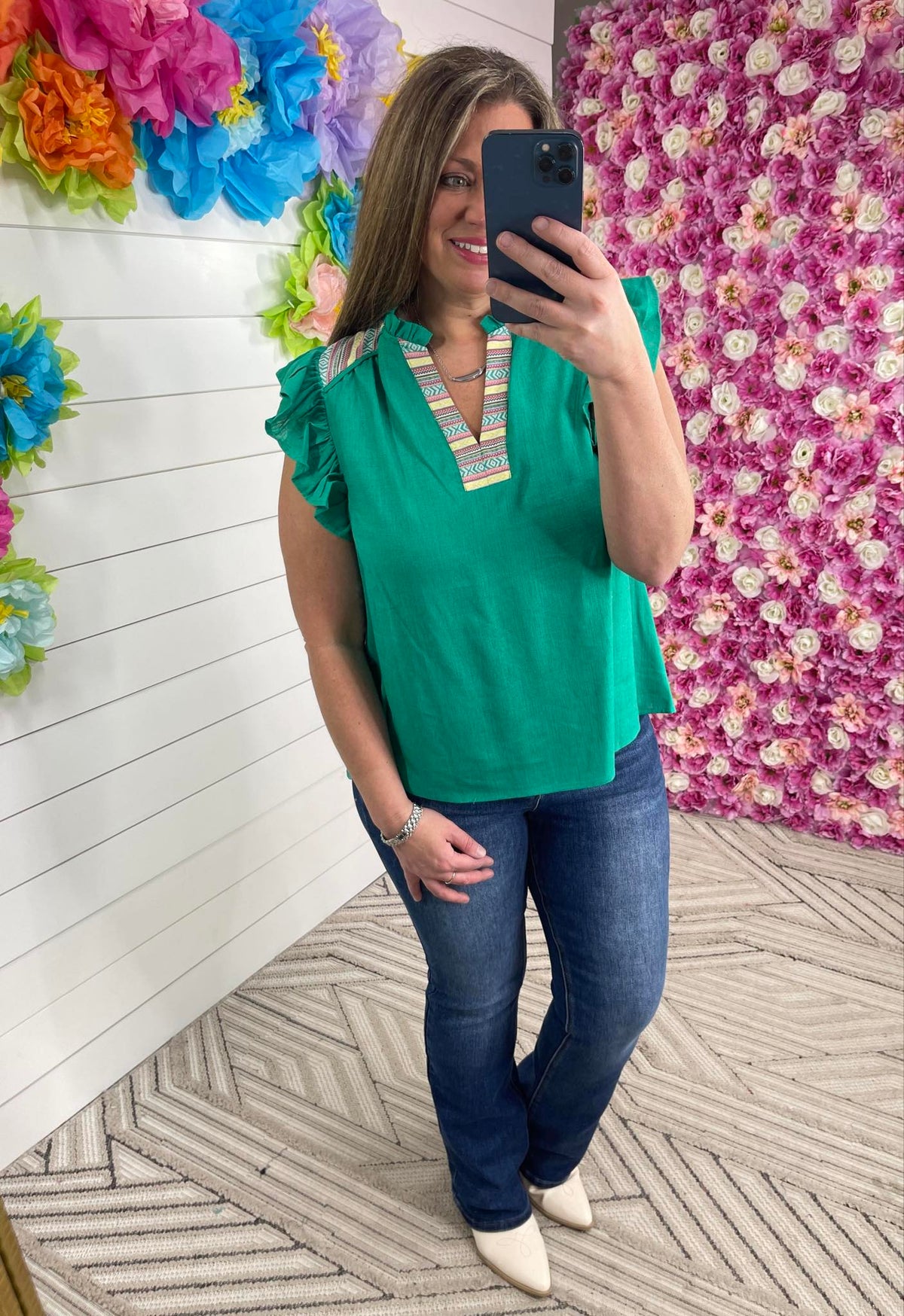 GREEN LINEN BLEND SPLIT NECK TOP