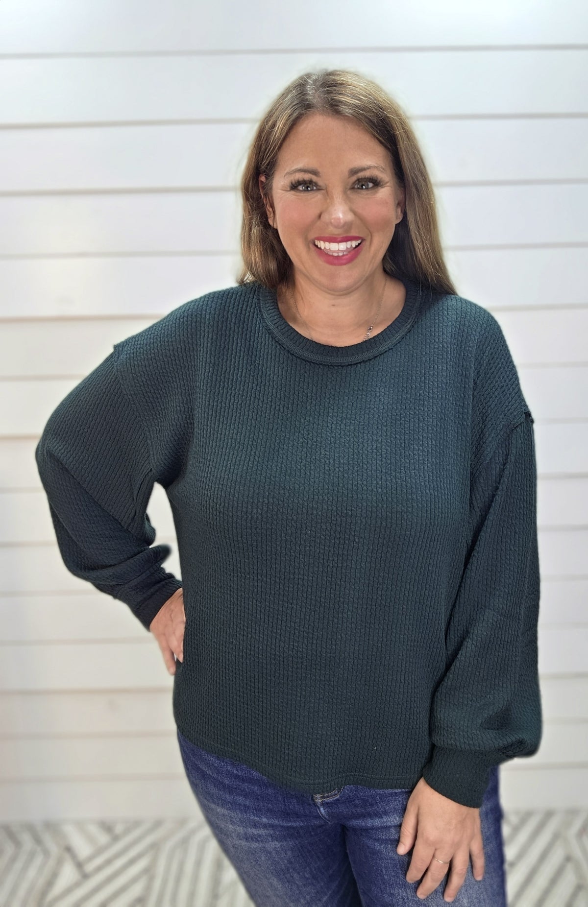 HUNTER GREEN Textured Exposed Seam Long Extended Sleeve Knit Top