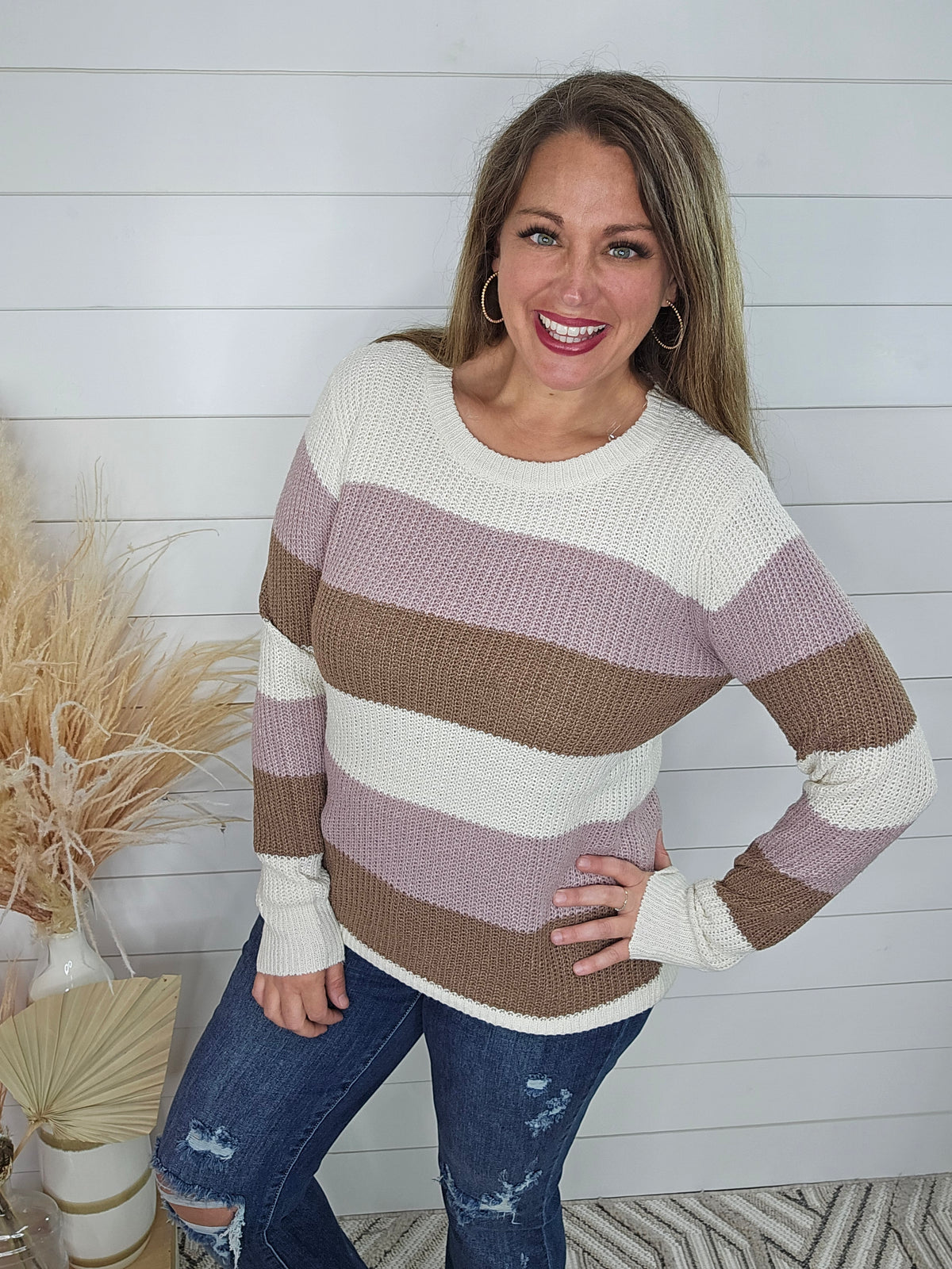 IVORY/MAUVE STRIPED LIGHT WEIGHT SWEATER