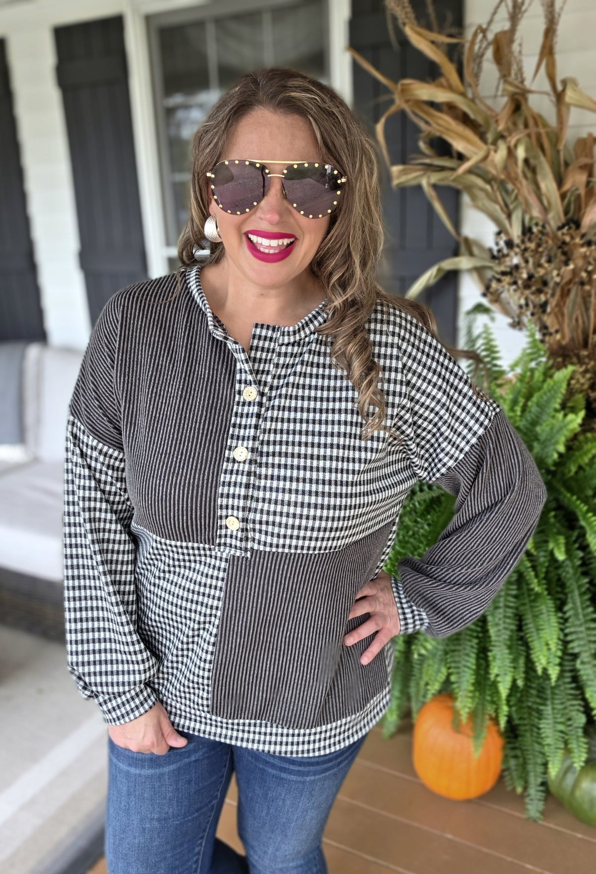 BLACK RASIED RIBBED/BLACK CHECK CONTRAST KNIT HENLEY TOP