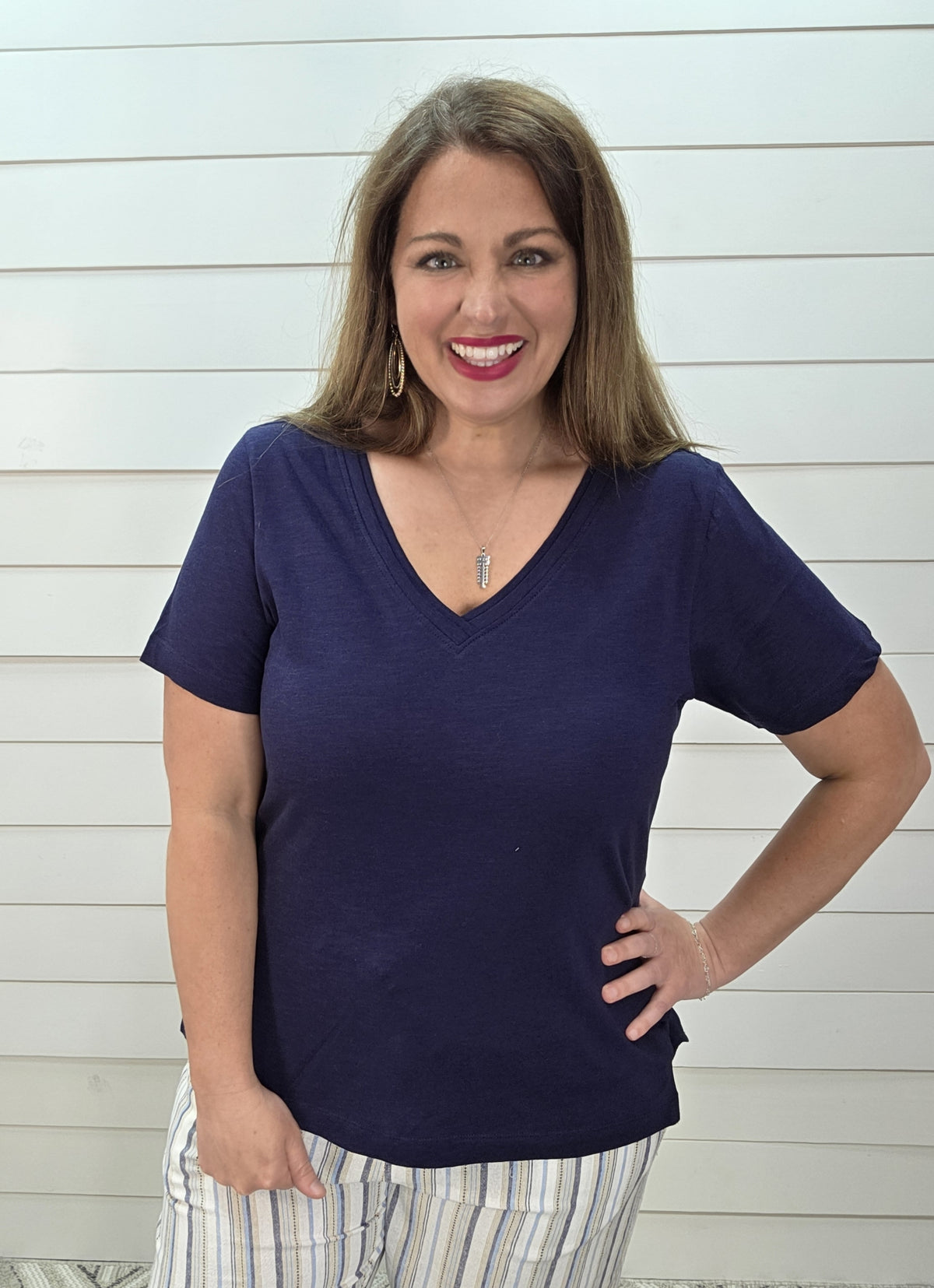 NAVY V NECK COTTON BLEND TOP