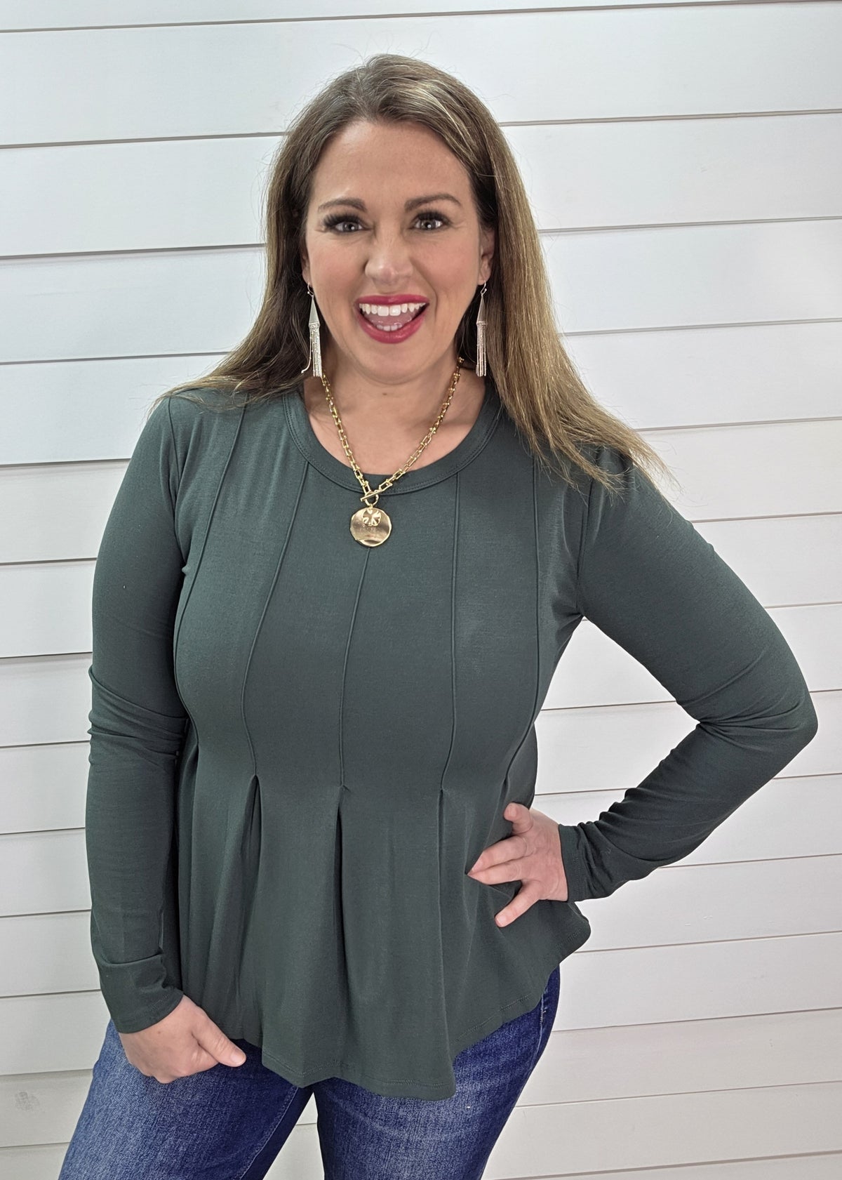 HUNTER GREEN KNIT ROUND NECK PINTUCK PEPLUM TOP