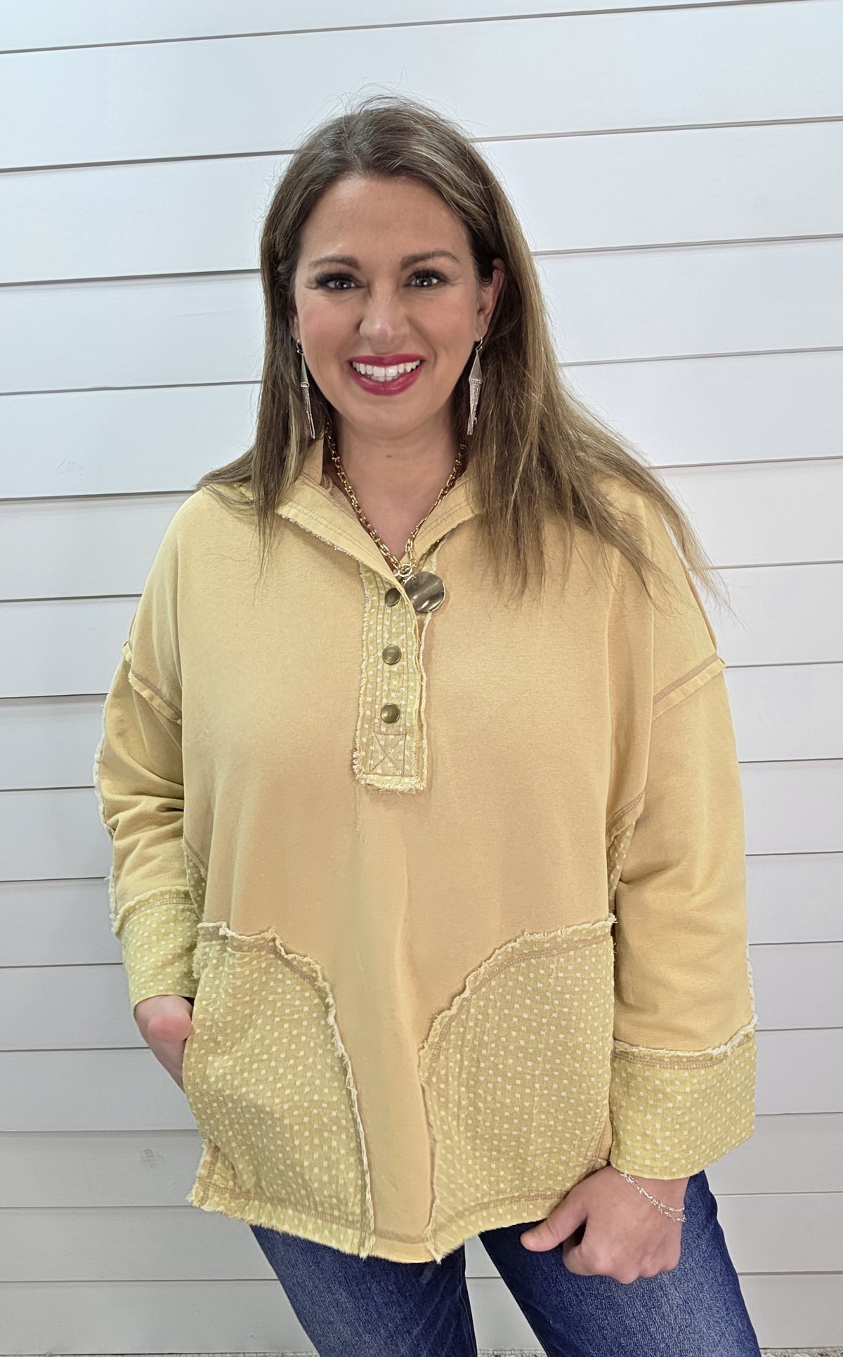 HONEY OVERSIZED POLKA DOT MINERAL WASH QUARTER SNAP W/ SIDE POCKETS