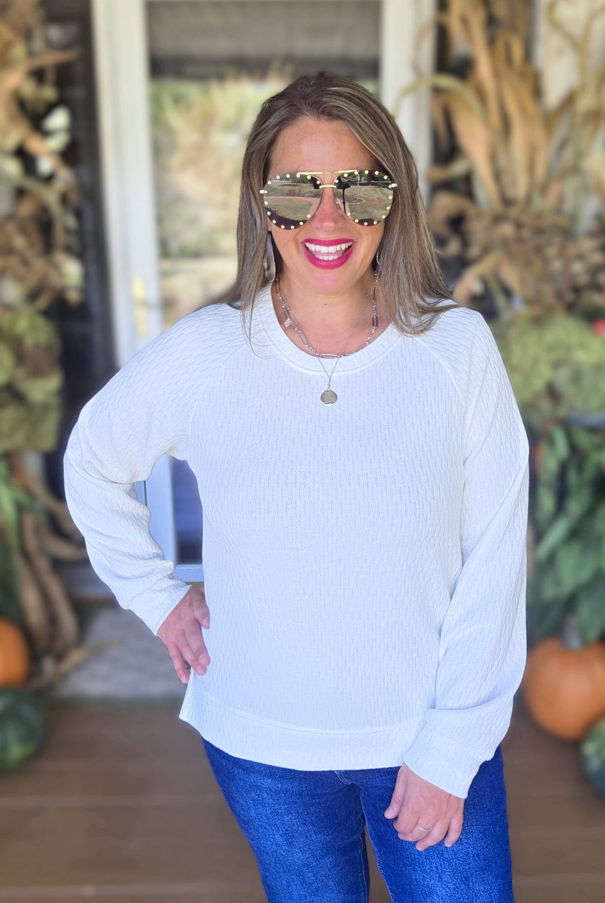 OFF WHITE TEXTURED CREW NECK PULLOVER