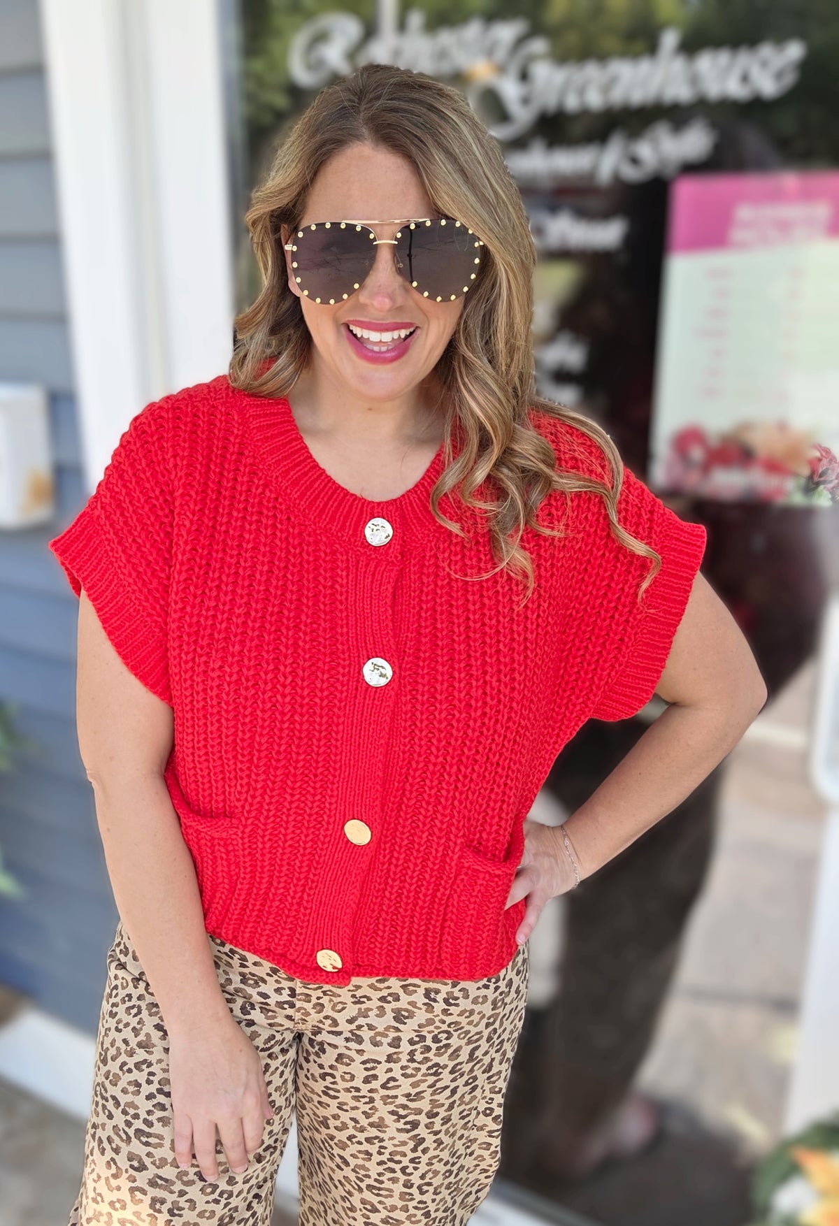 RED CHUNKY BUTTON DOWN SHORT SLEEVE SWEATER