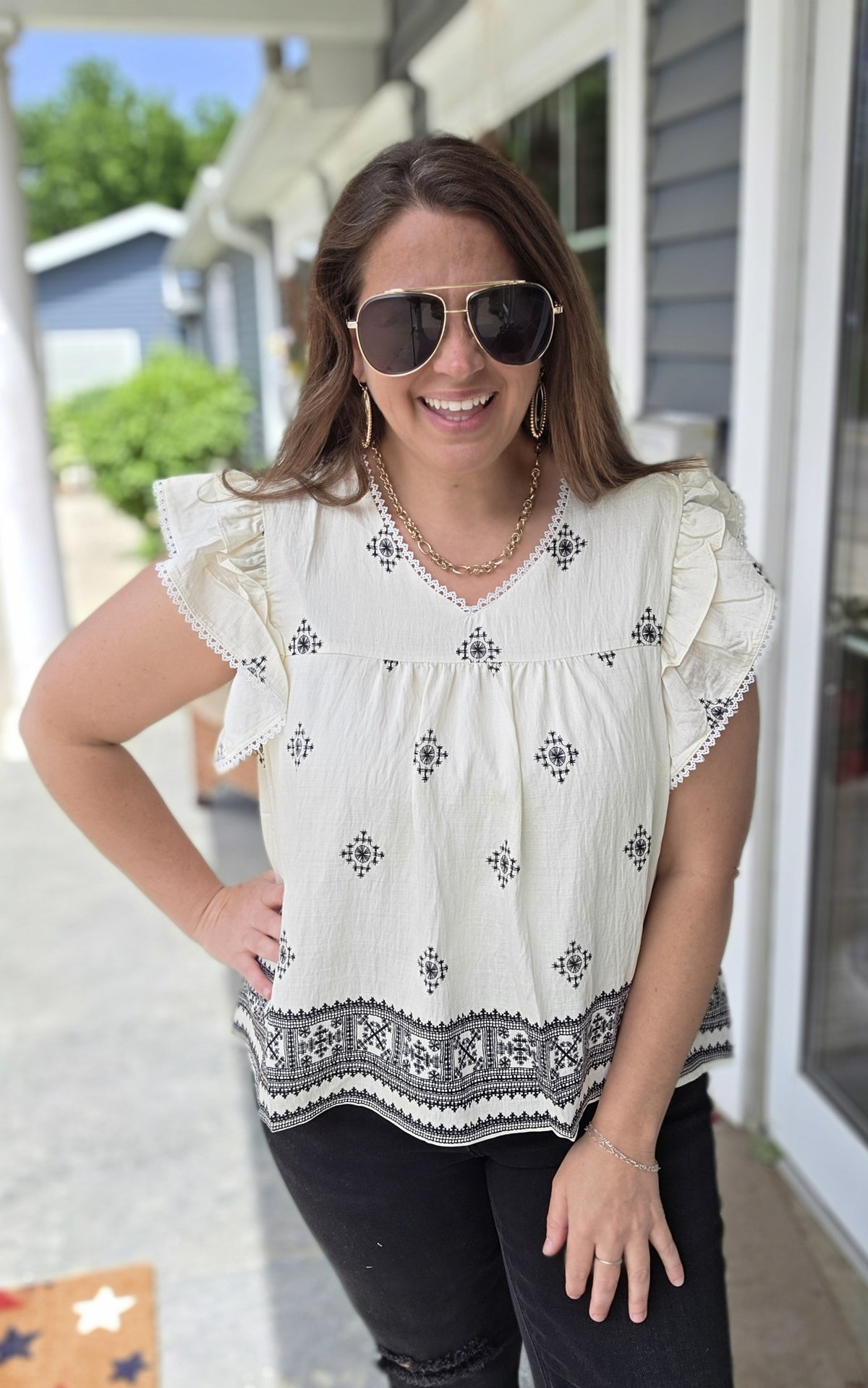 CREAM/BLACK PRINTED V NECK TOP W/ LACE TRIM
