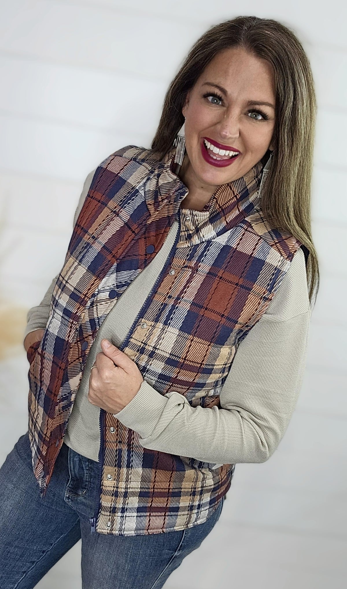 SCARLET/NAVY PLAID SNAP UP VEST