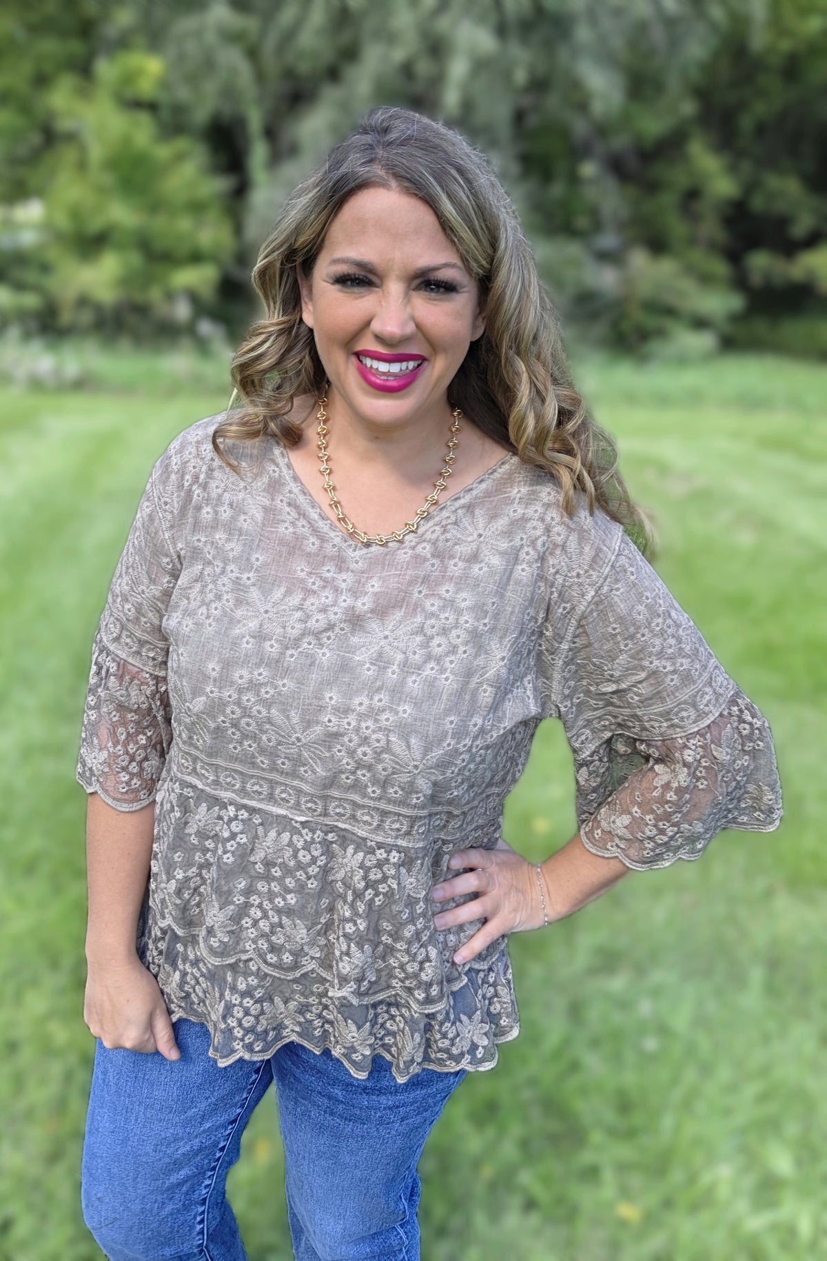 MOCHA MINERAL WASH CROCHET LACE 3/4 SLEEVE SCALLOPED TOP