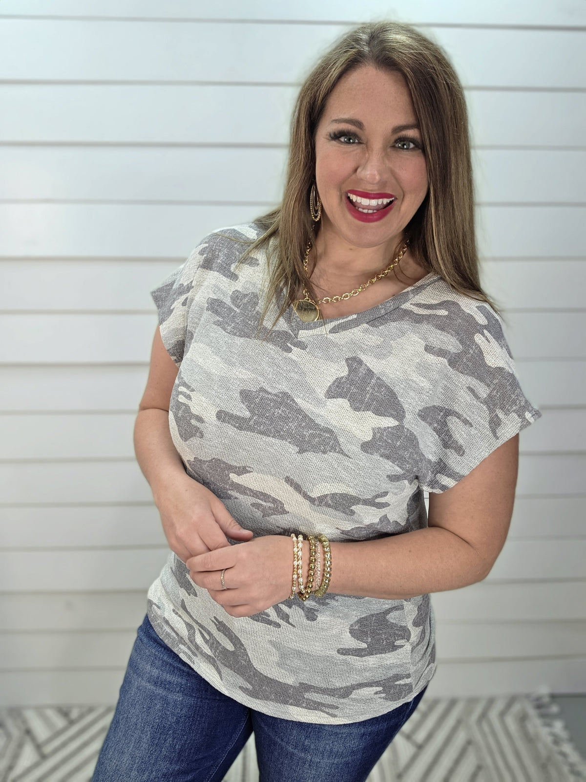 GREY CAMO V NECK KNIT TOP
