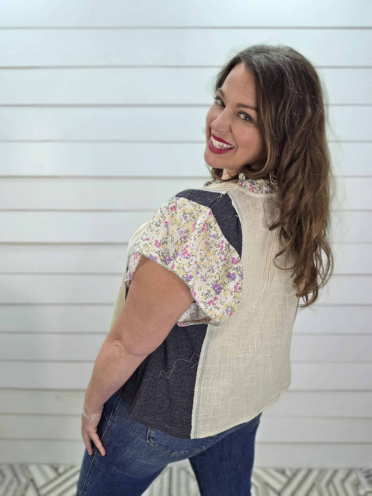 POL CREAM/CHARCOAL/FLORAL CONTRAST OVERSIZED V NECK BUTTON TOP