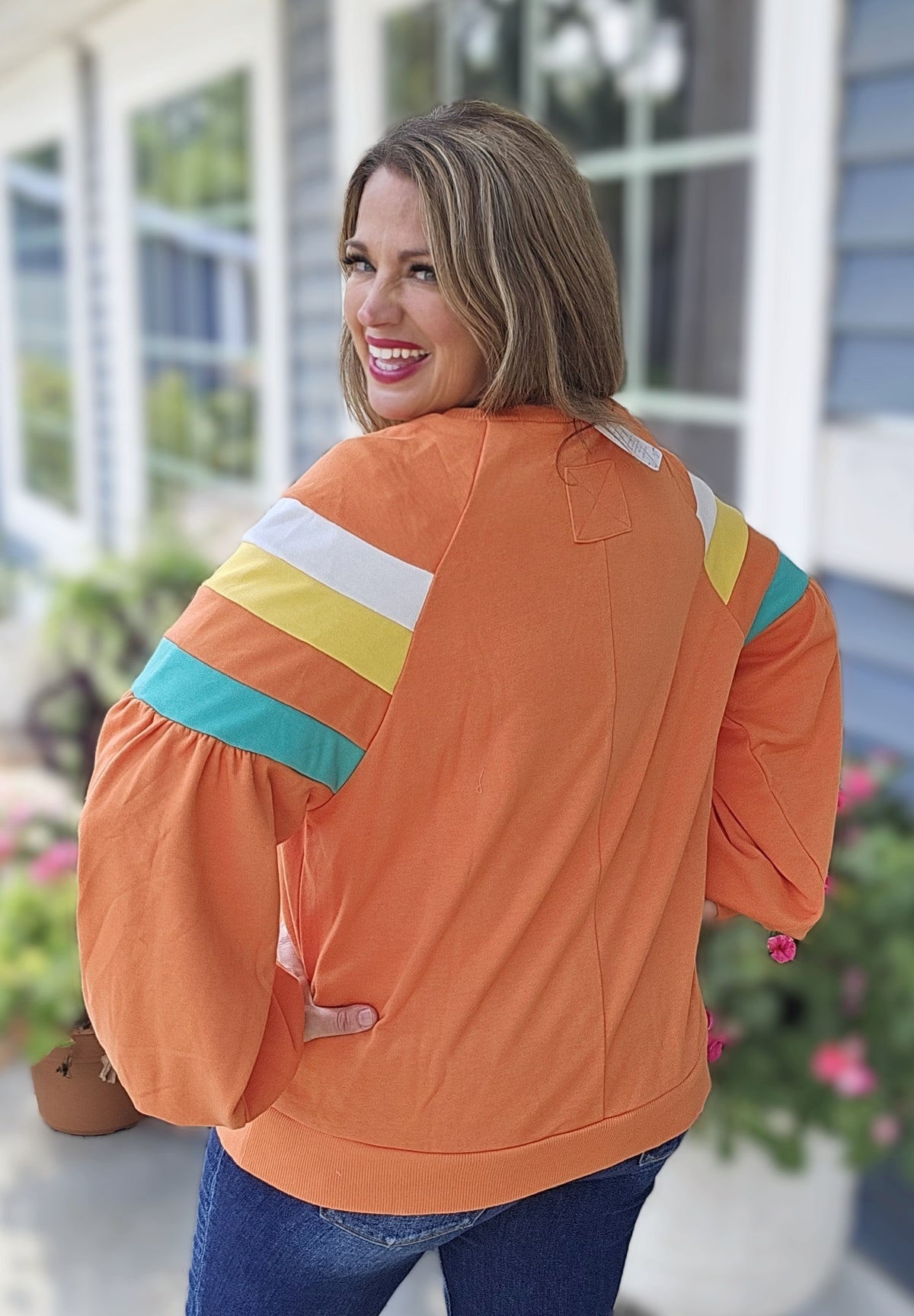 ORANGE COLORBLOCK SLEEVE PULLOVER