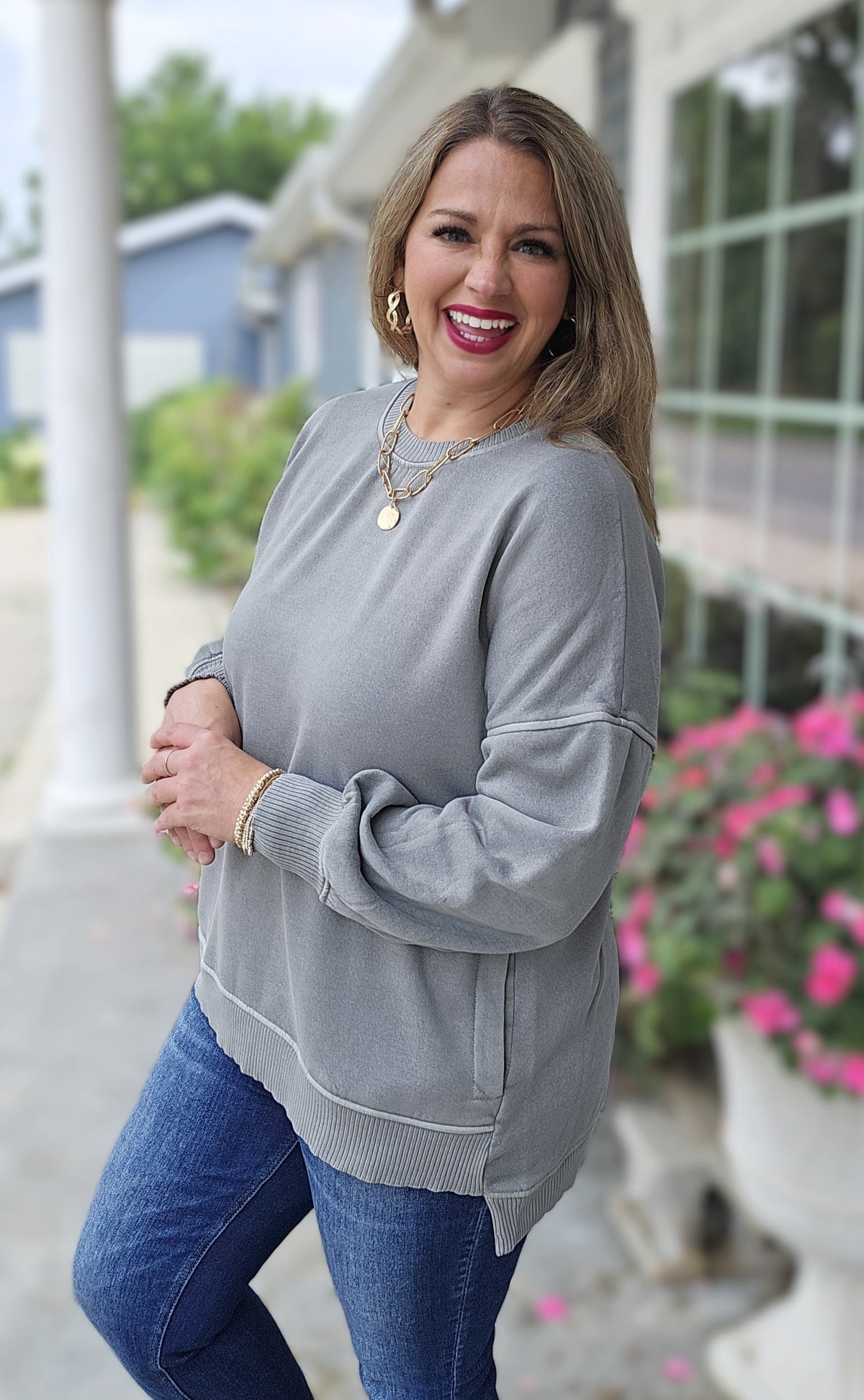 SLEET MINERAL WASH HI LOW PULLOVER WITH POCKETS