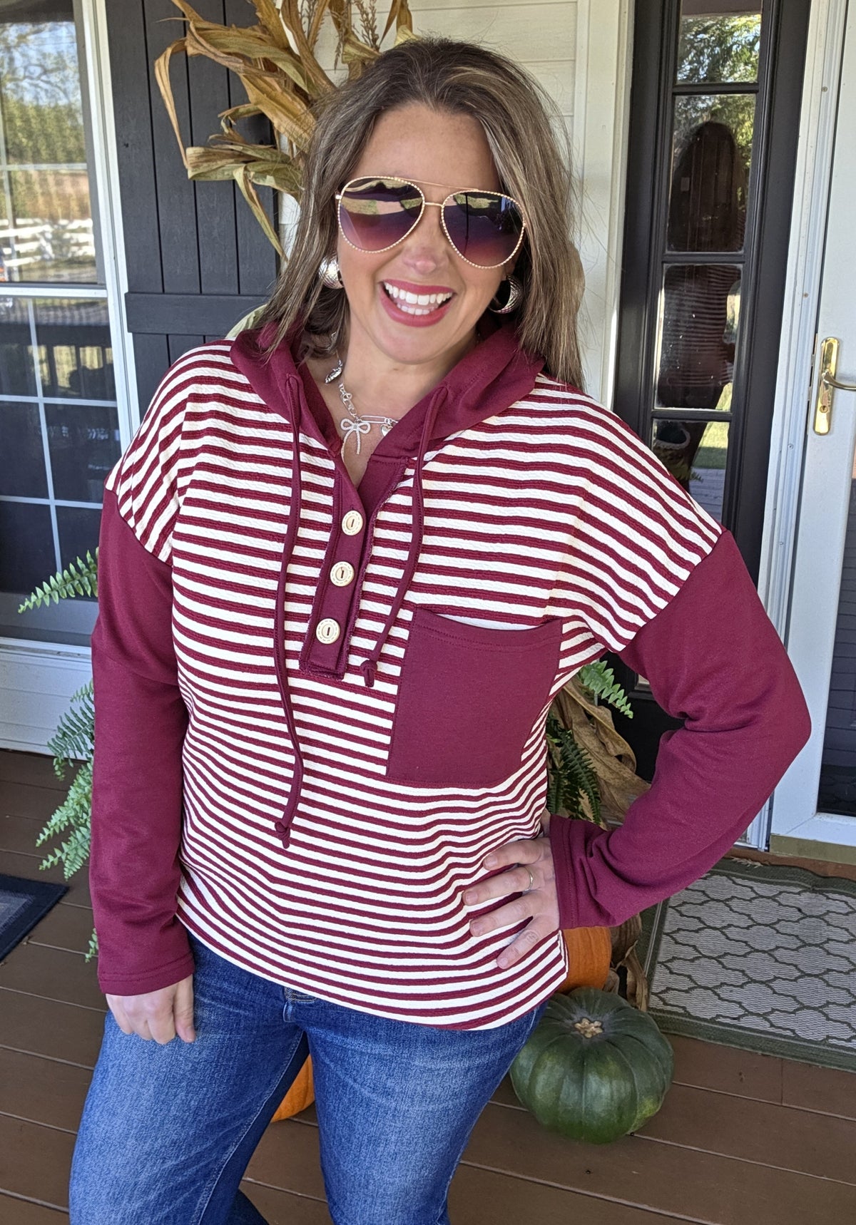 BURGUNDY STRIPED CONTAST KNIT BUTTON TRIM HOODIE