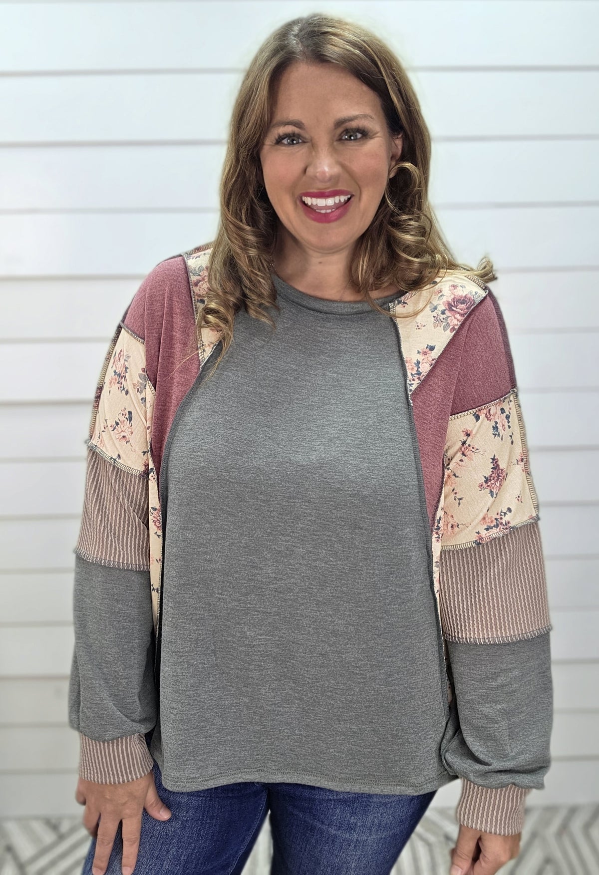 OLIVE/FLROAL CONTRSAT KNIT COLORBLOCK TOP