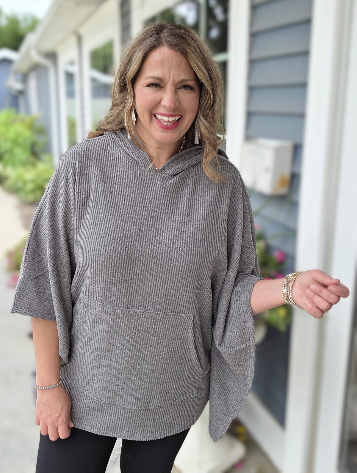 DEAR SCARLETT HORIZON PONCHO HOODIE - CHARCOAL