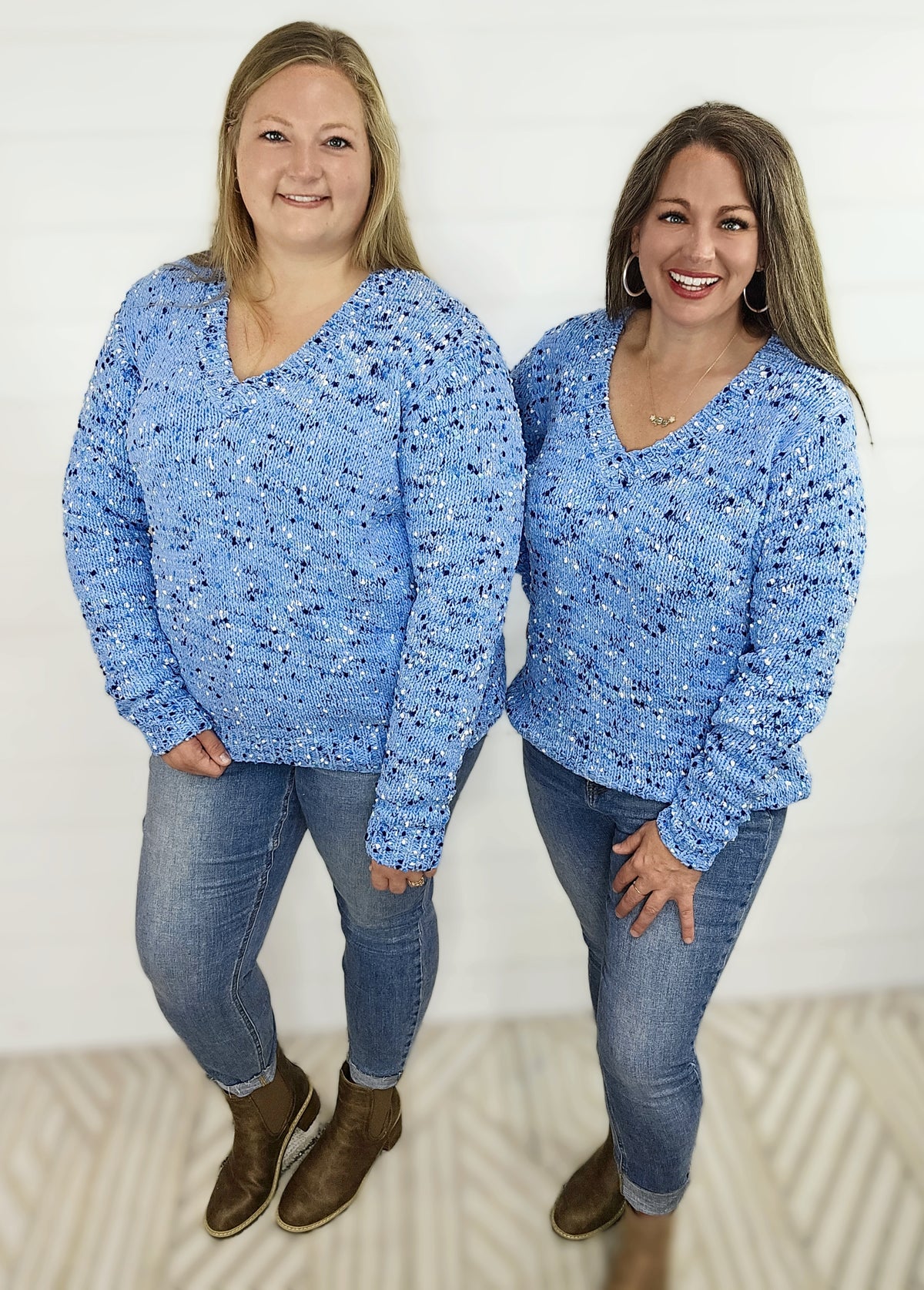 BLUE POPCORN V NECK SWEATER