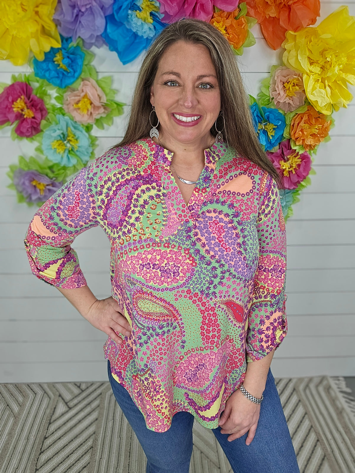 MULTI COLOR PETITE FLORAL 3/4 SLEEVE LIZZY TOP
