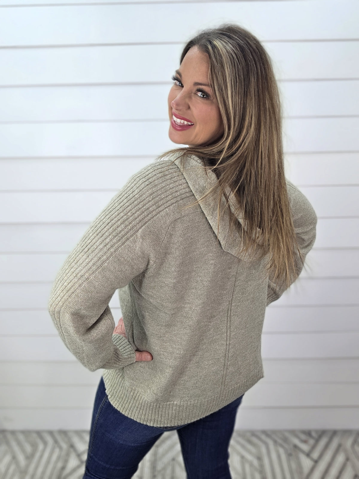 LT OLIVE KNIT RIBBED ACCENT HOODED SWEATER PULLOVER