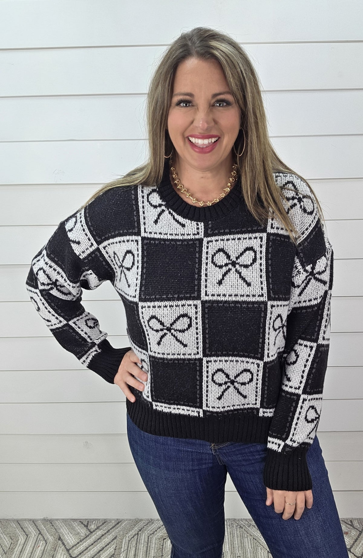 BLACK/CREAM CHECK BOW SWEATER