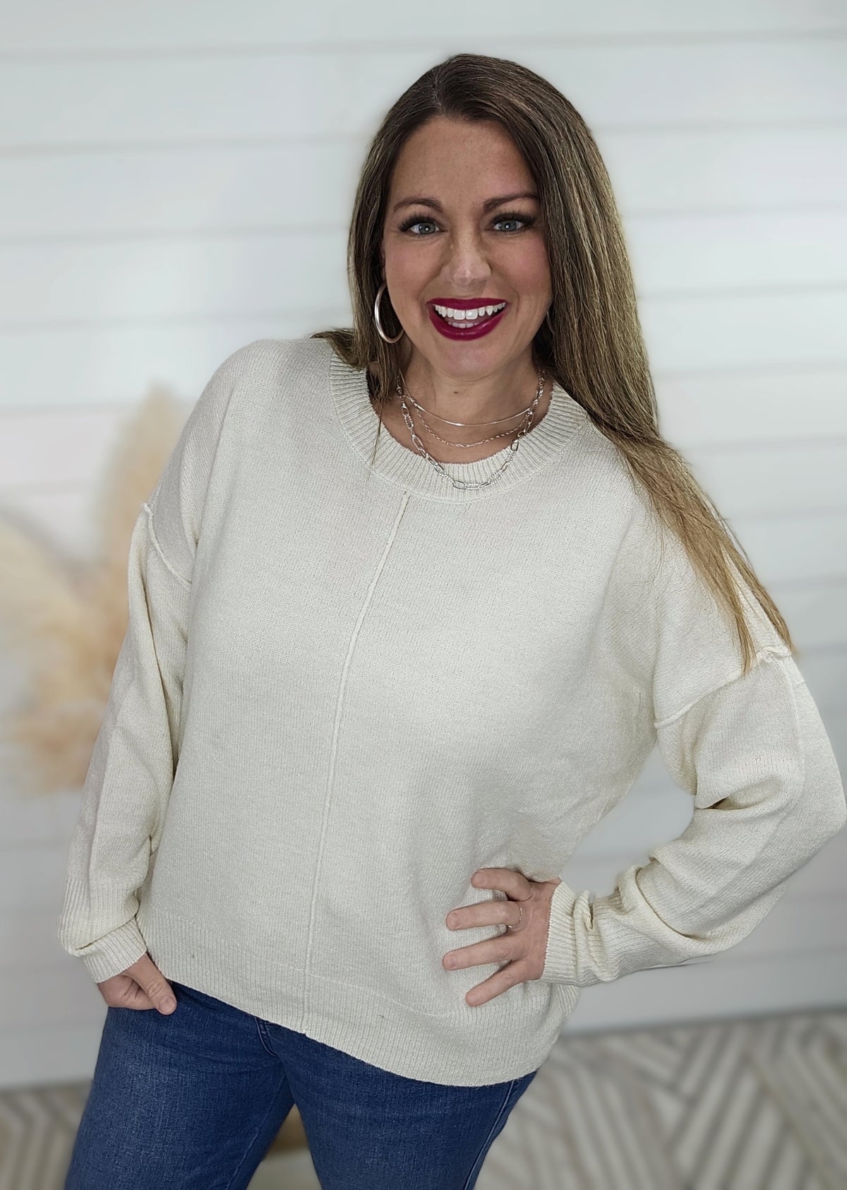 CREAM KNIT CENTER SEAM SWEATER