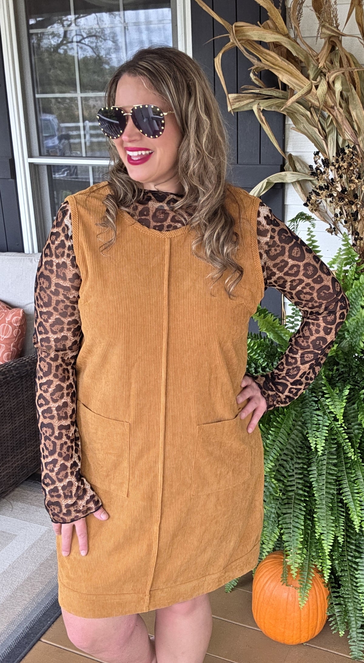 DARK CAMEL CORDED DRESS WITH POCKETS