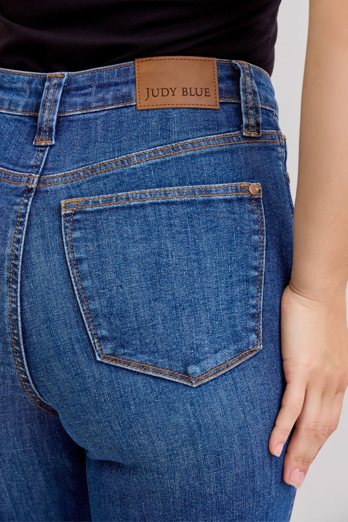 JUDY BLUE MR Straight Tummy Control Classic — DK