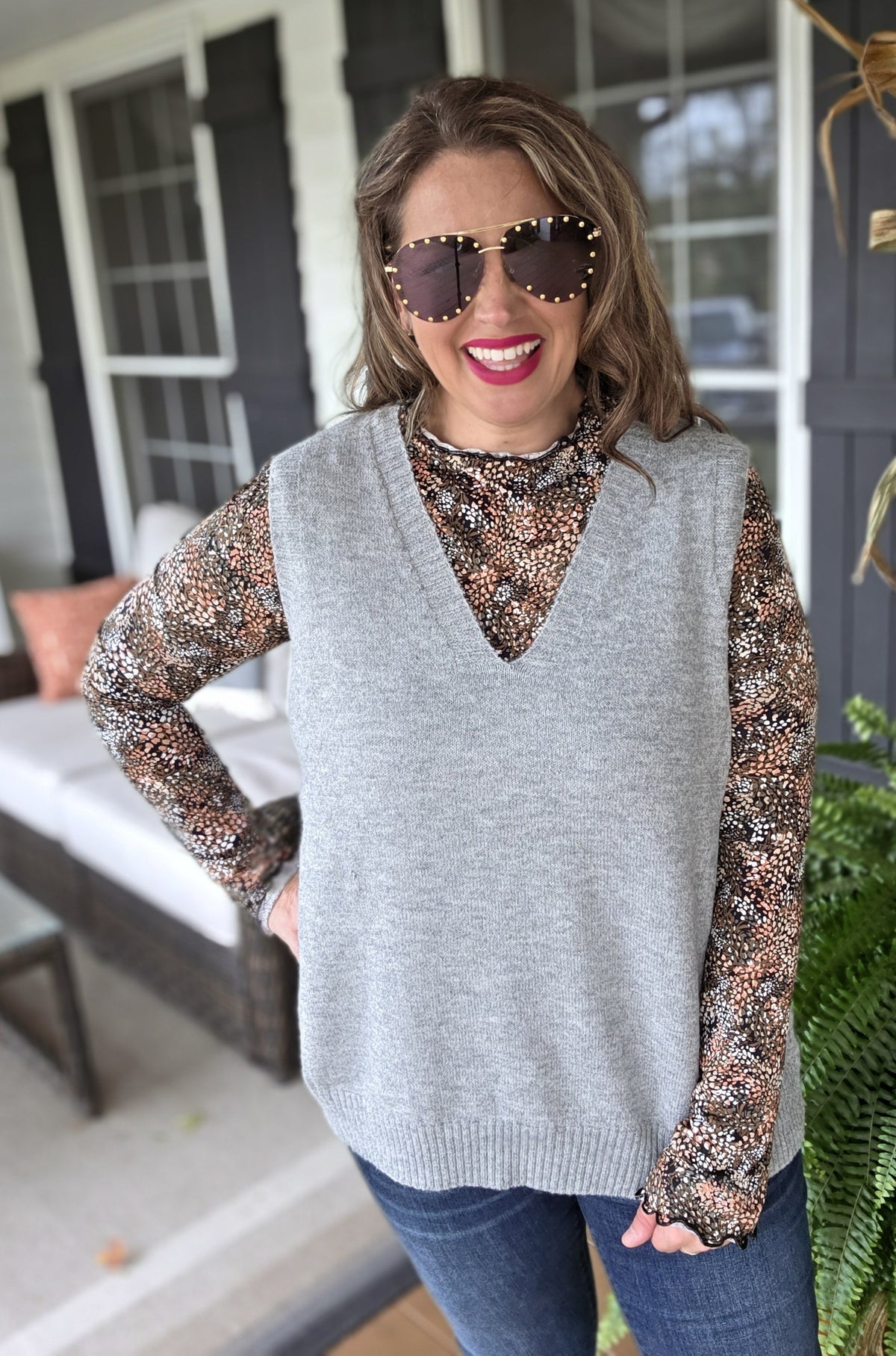 H GREY V NECK LIGHT WEIGHT SWEATER VEST