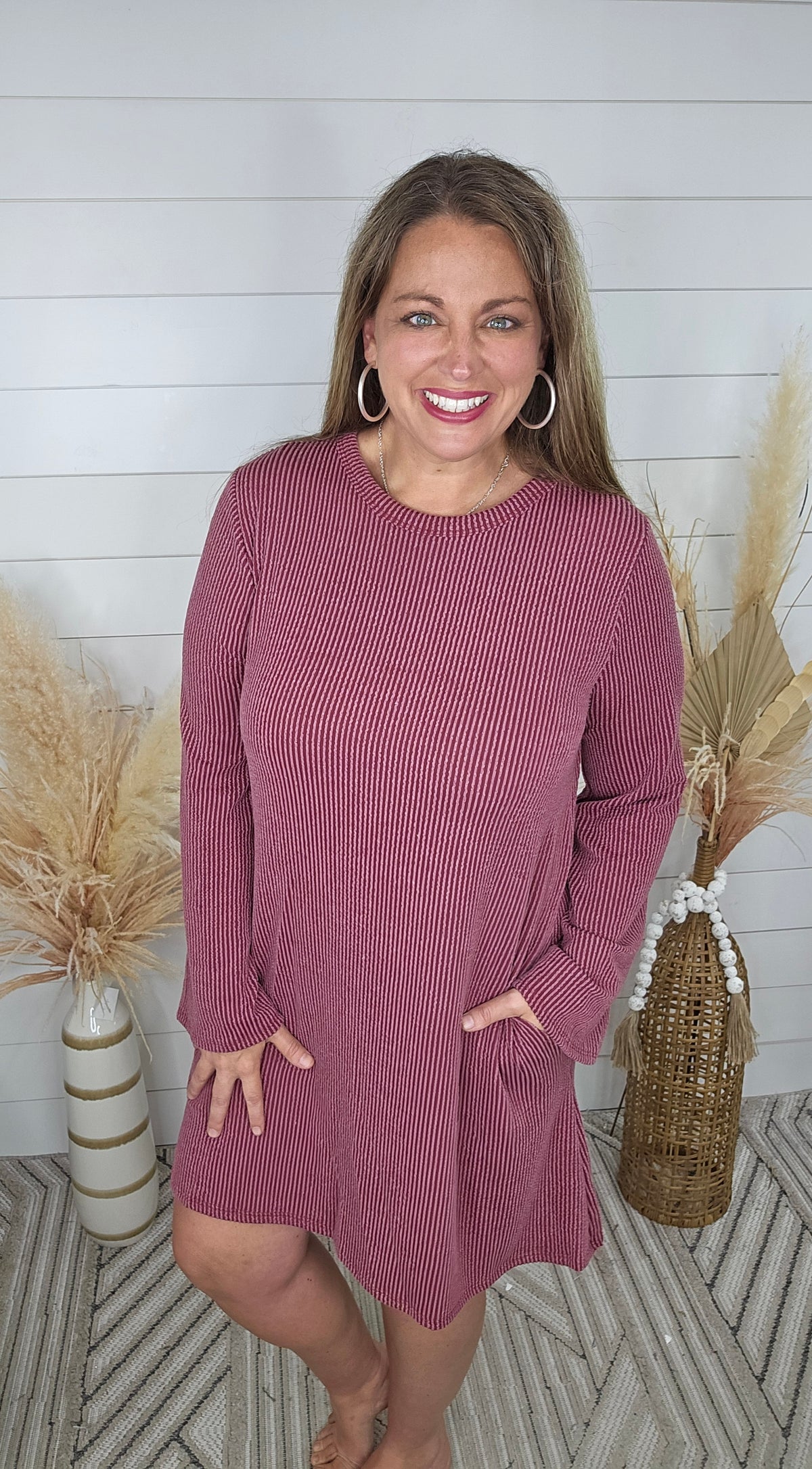 BURGUNDY RAISED RIBBED LONG SLEEVE DRESS