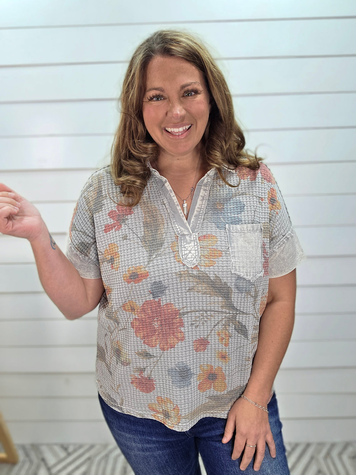 GREY WAFFLE TEXTURE OVERSIZED FLORAL PRINT TOP