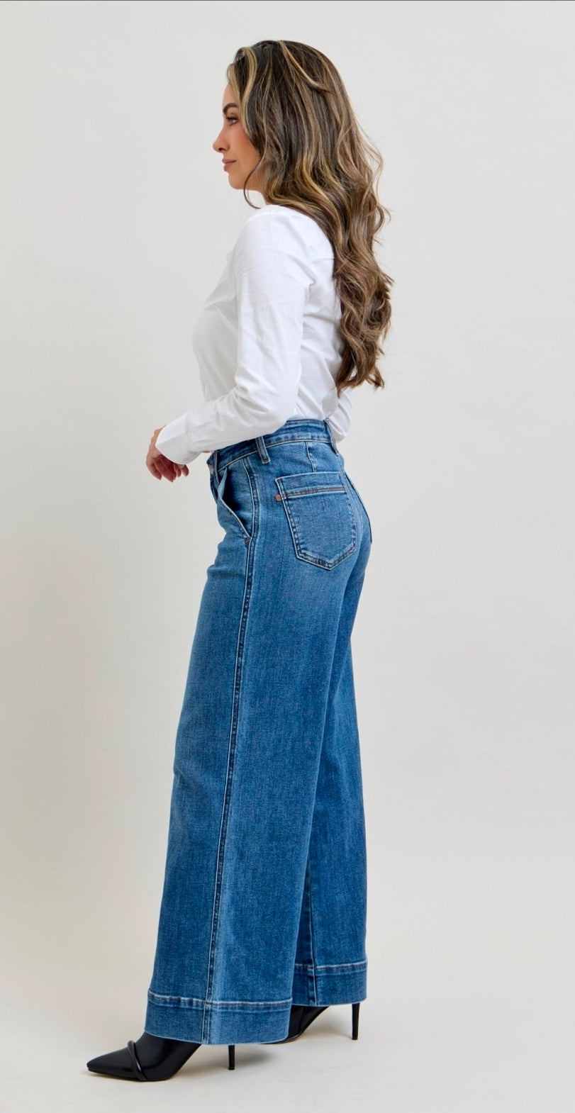 JUDY BLUE HIGH WAIST TUMMY CONTROL PETITE DOUBLE BUTTON FLARE JEANS