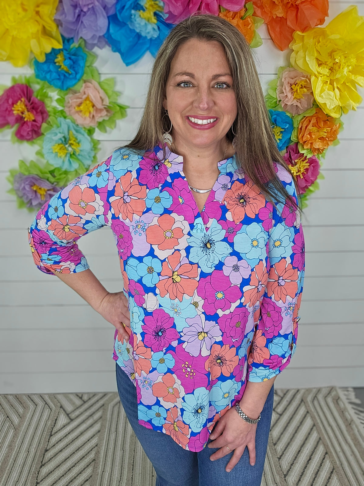 BLUE LARGE FLORAL PRINT 3/4 SLEEVE LIZZY TOP