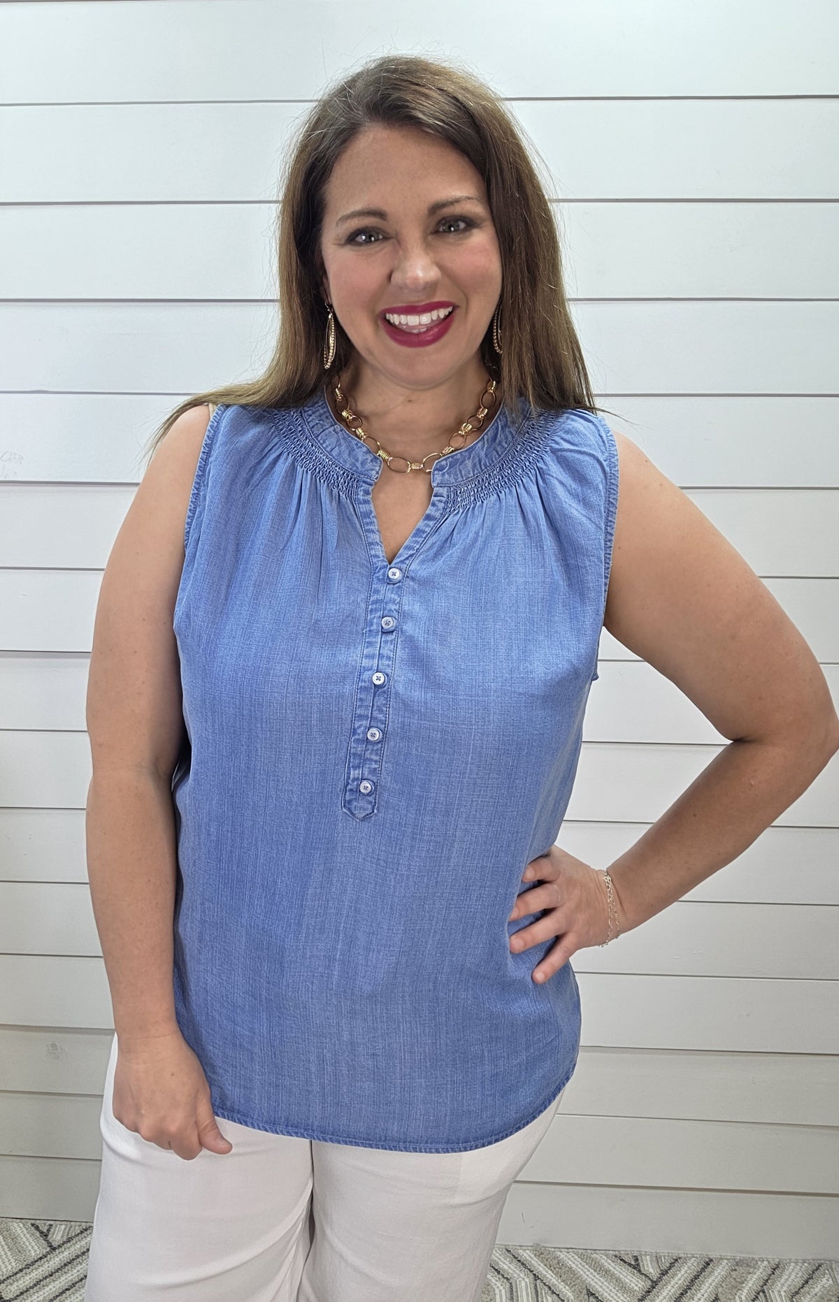 DENIM HENLEY SLEEVELESS TOP